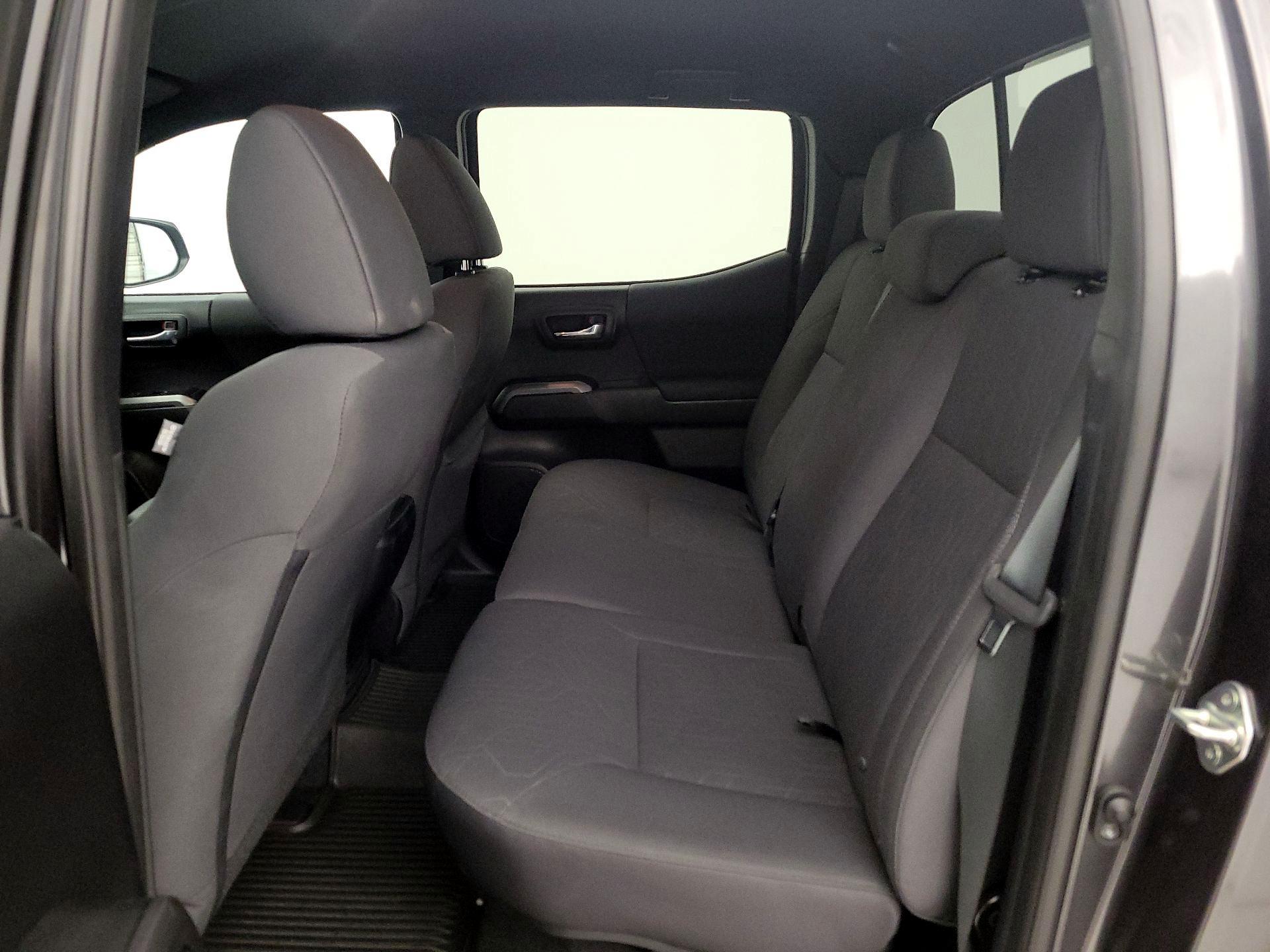 Thumbnail: 2018 Toyota Tacoma - 19