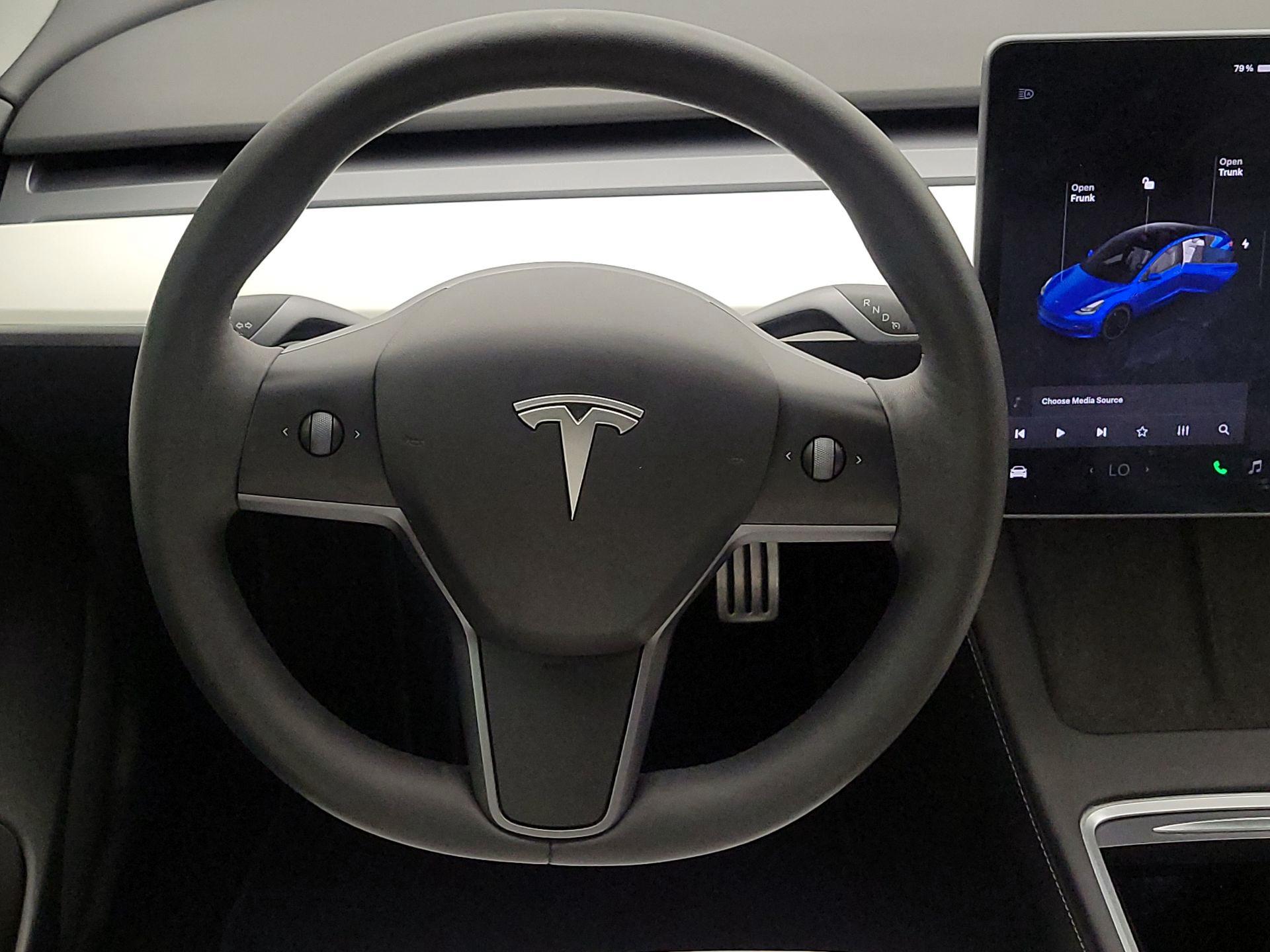 Thumbnail: 2023 Tesla Model 3 - 10