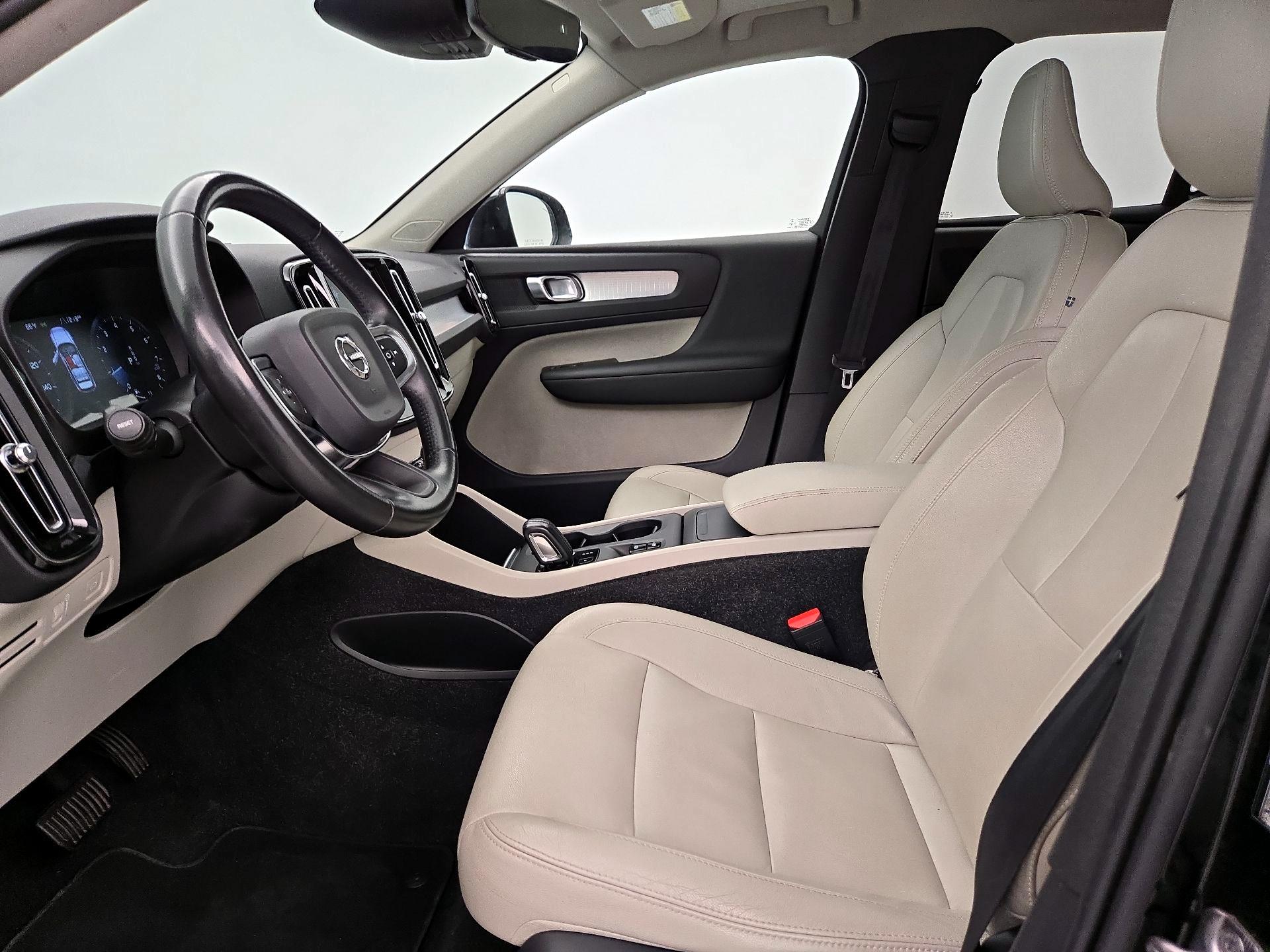 Thumbnail: 2019 Volvo XC40 - 11