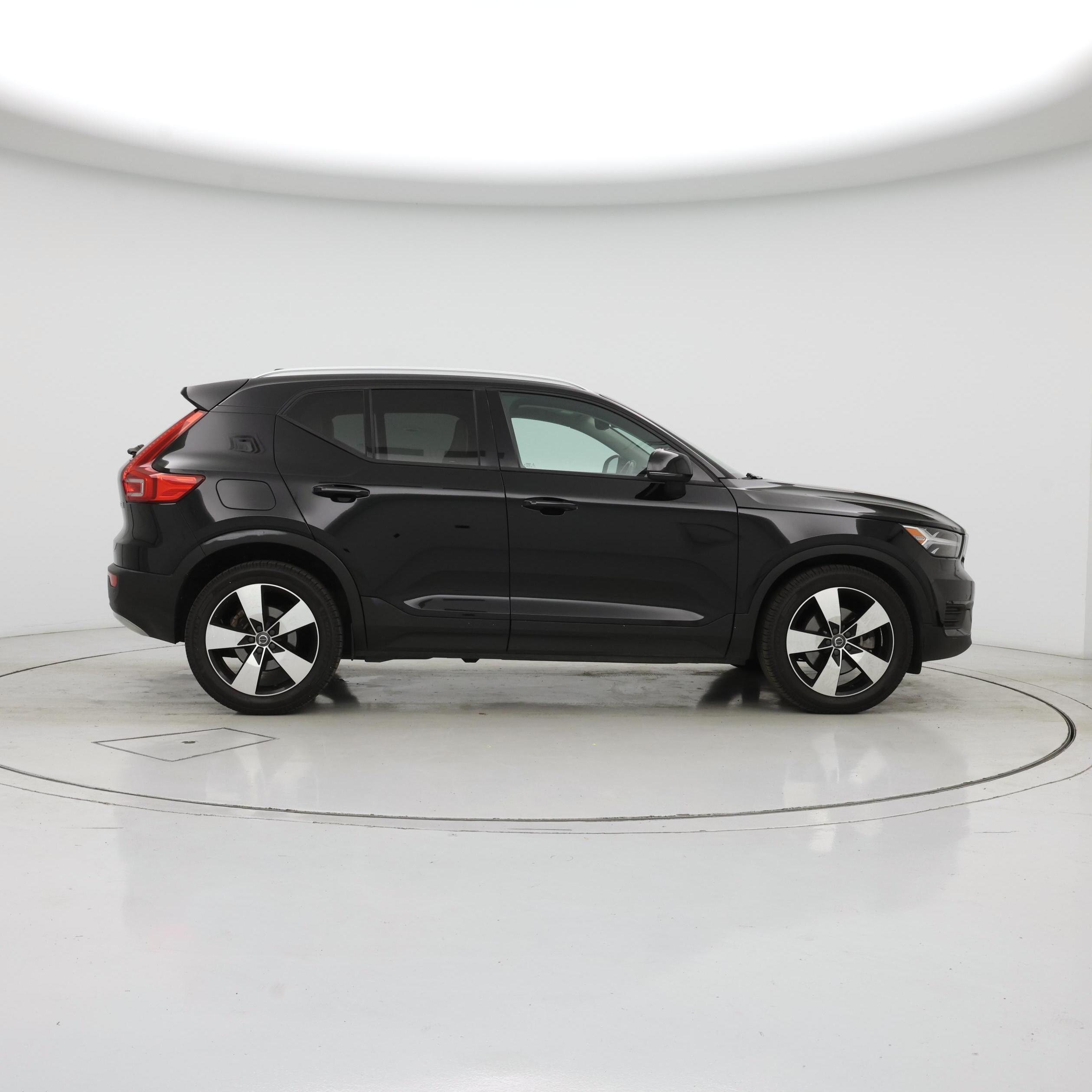 Thumbnail: 2019 Volvo XC40 - 7