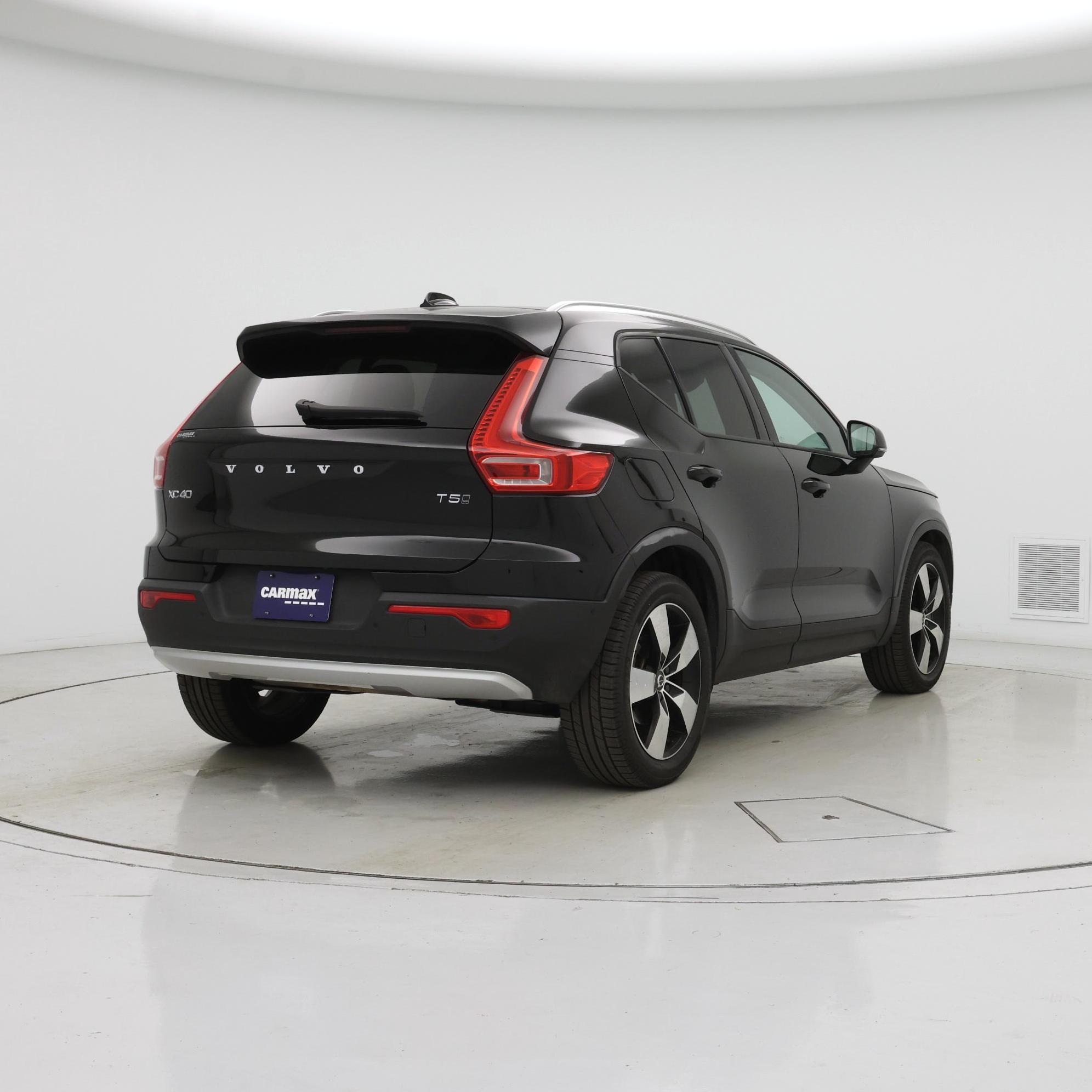 Thumbnail: 2019 Volvo XC40 - 8