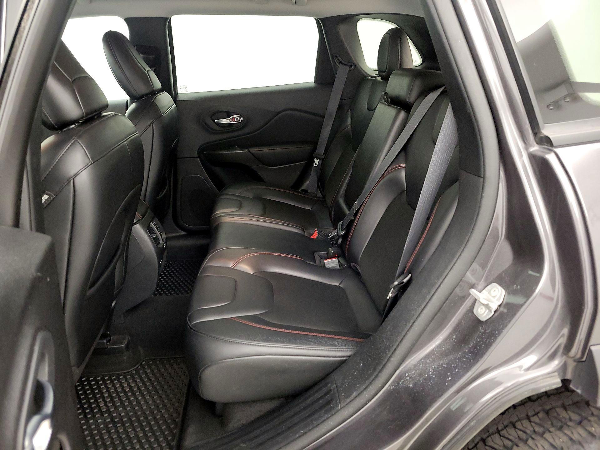 Thumbnail: 2021 Jeep Cherokee - 19