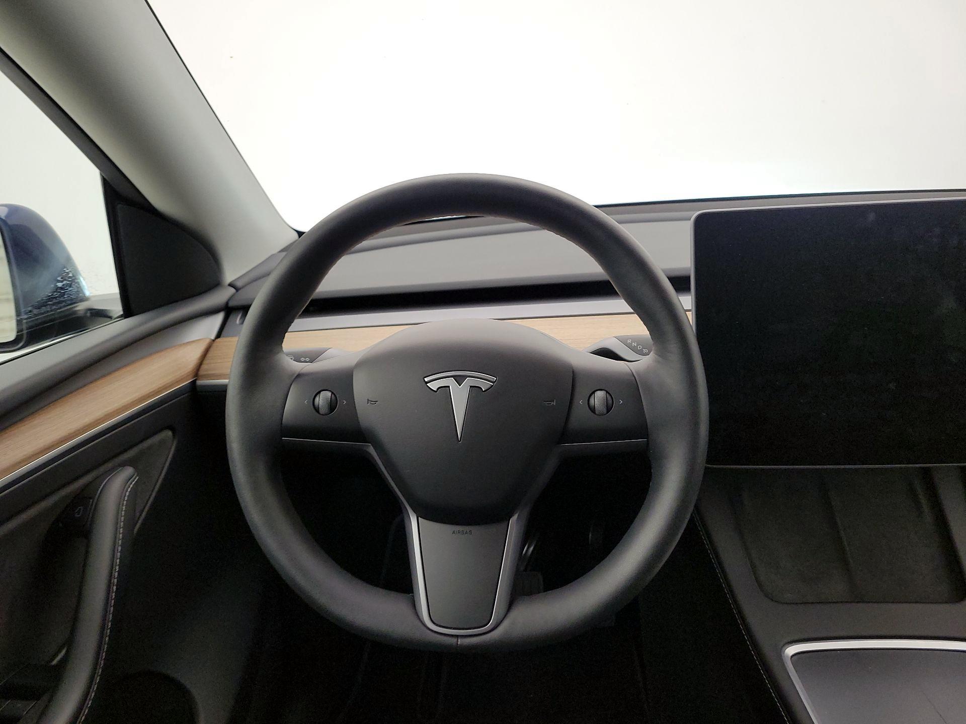 Thumbnail: 2022 Tesla Model Y - 10