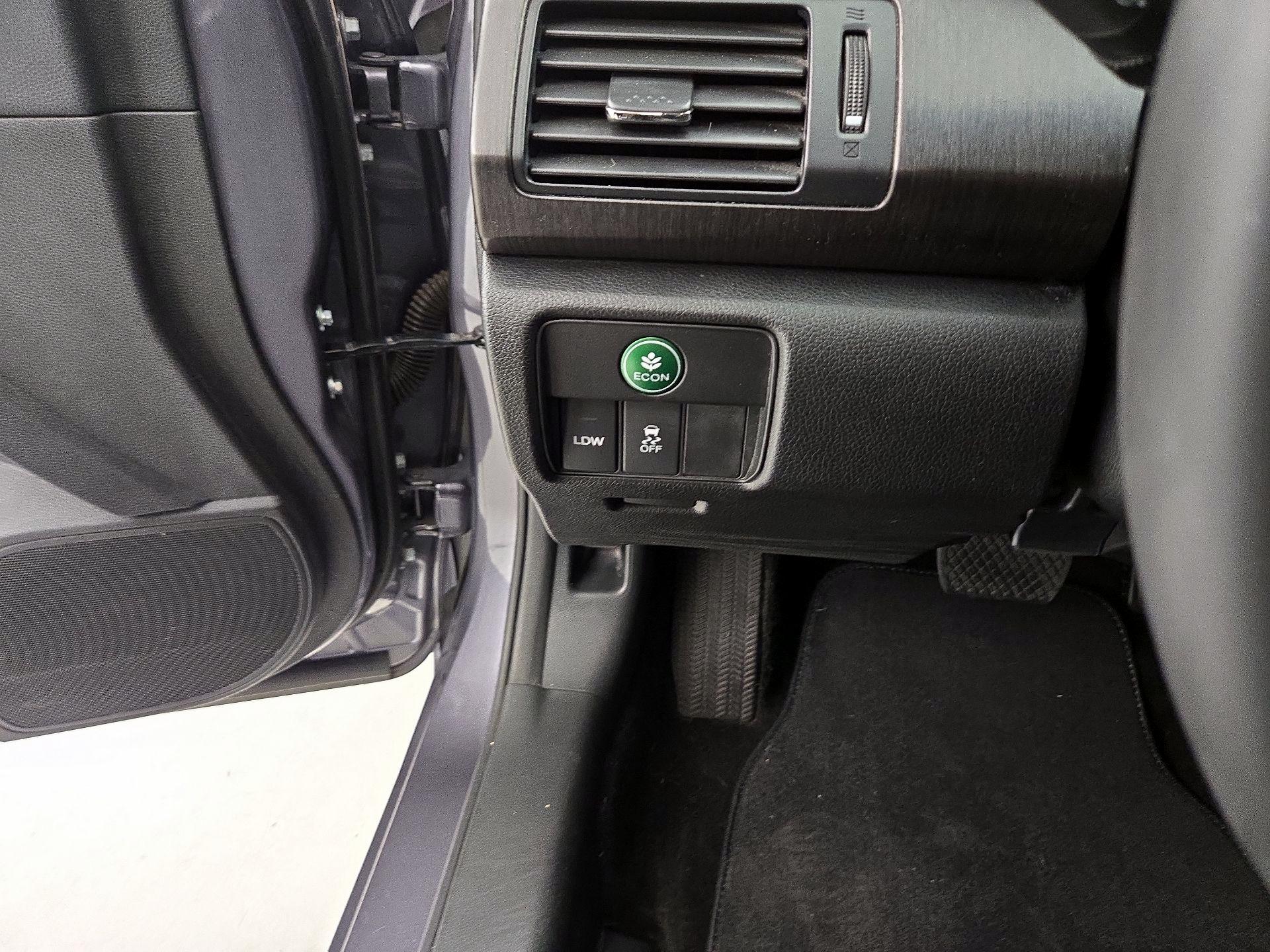 Thumbnail: 2015 Honda Accord - 13