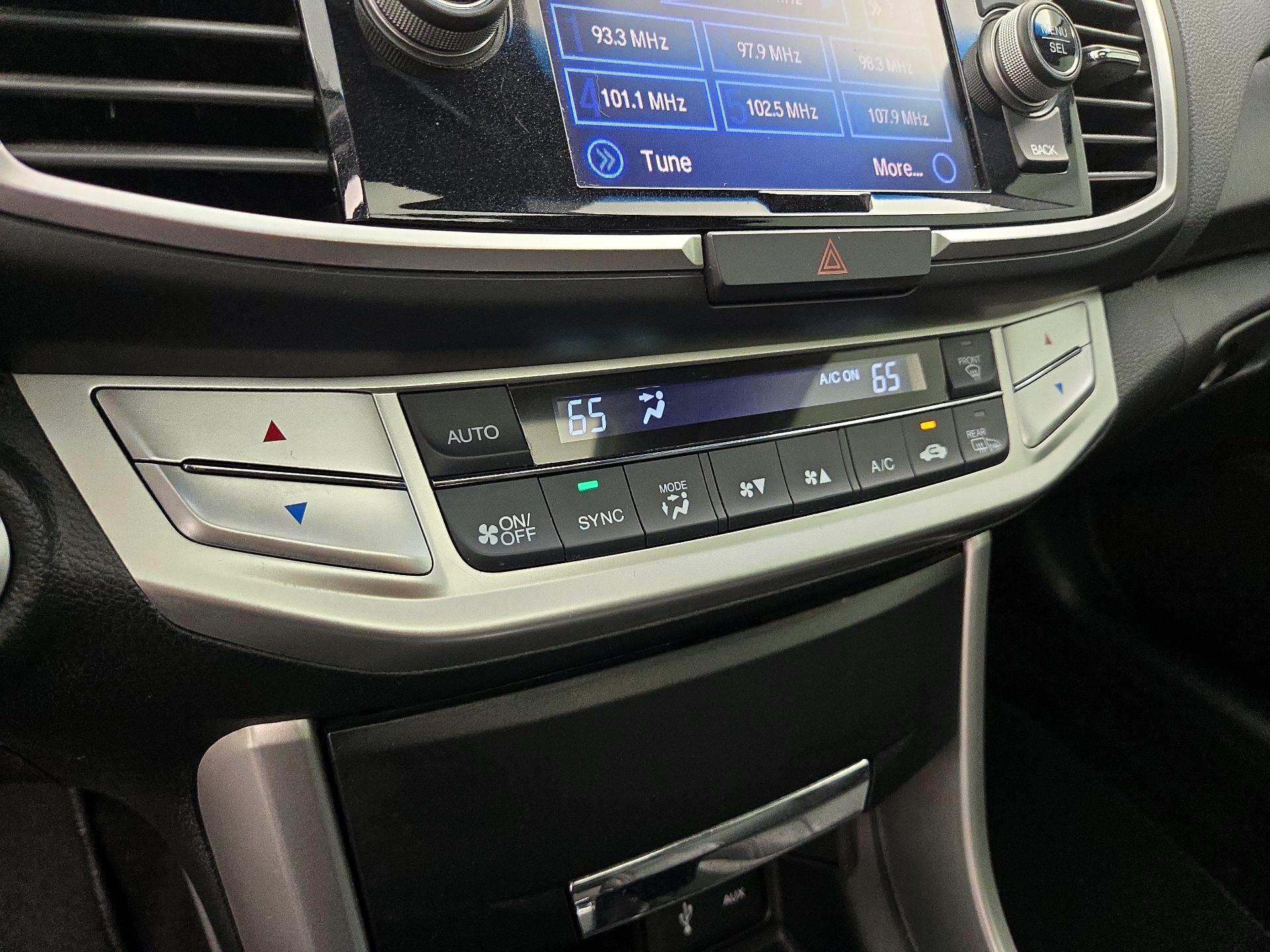 Thumbnail: 2015 Honda Accord - 16