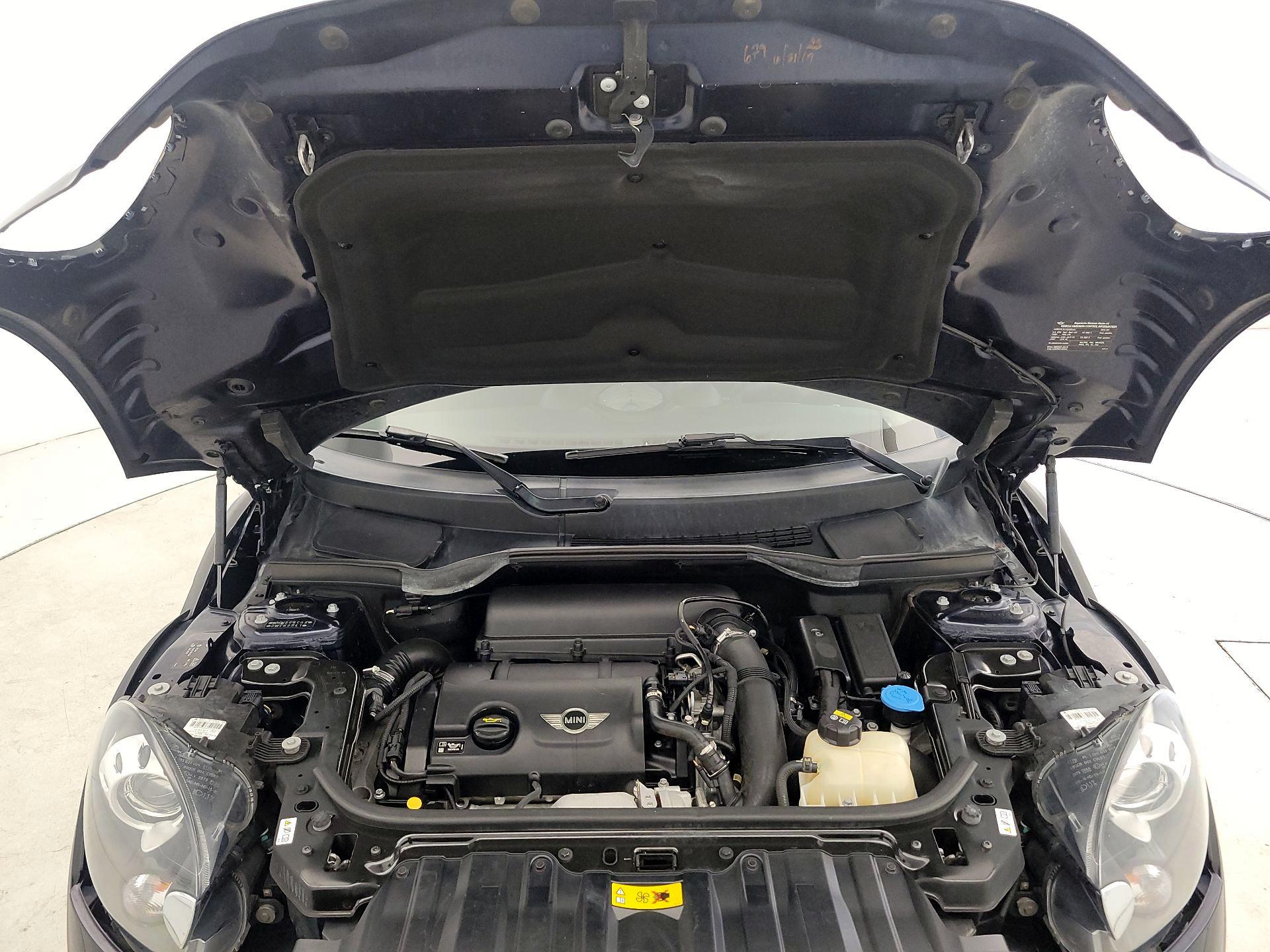 Thumbnail: 2016 MINI Cooper Countryman - 18