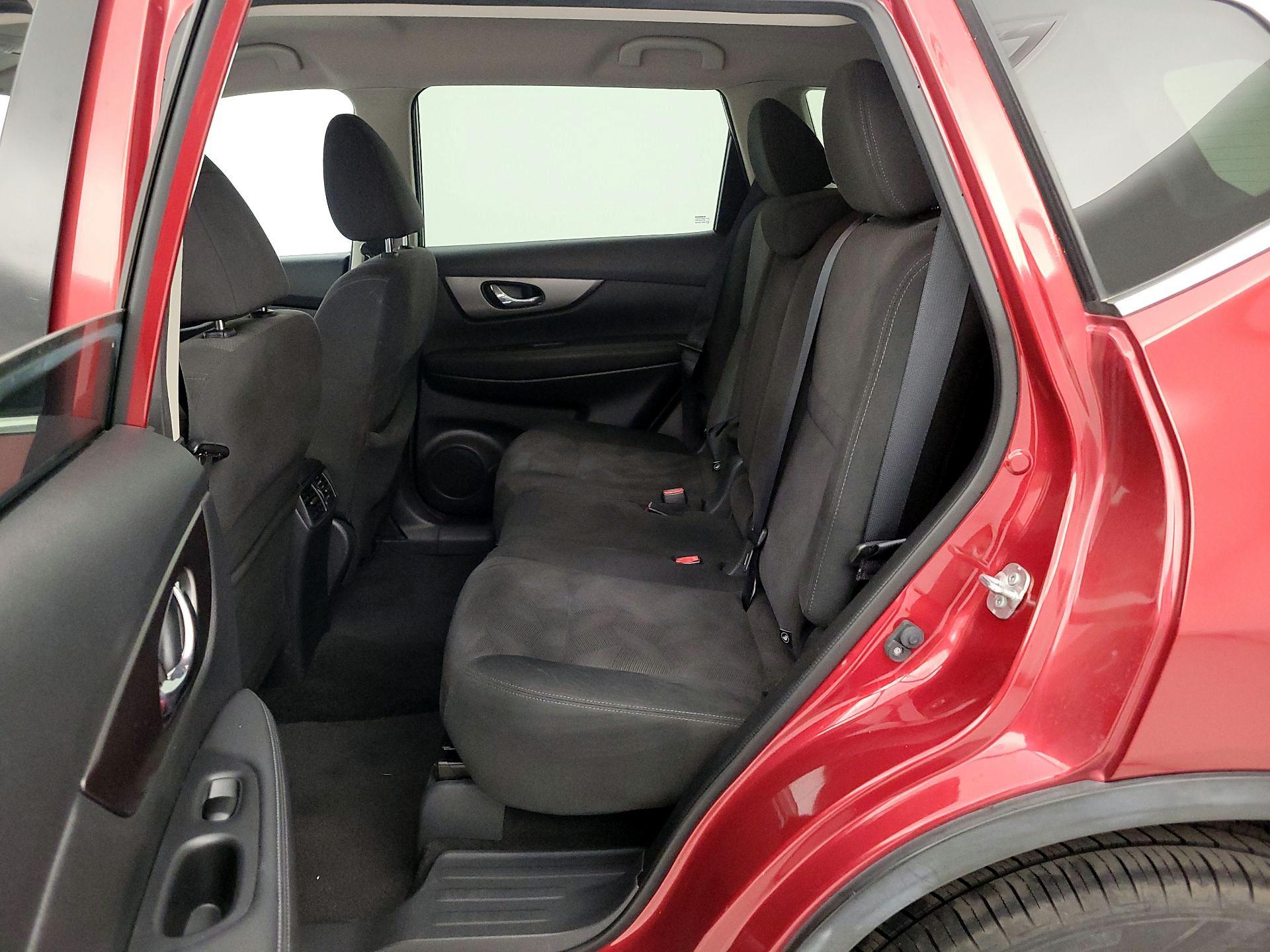 Thumbnail: 2016 Nissan Rogue - 19