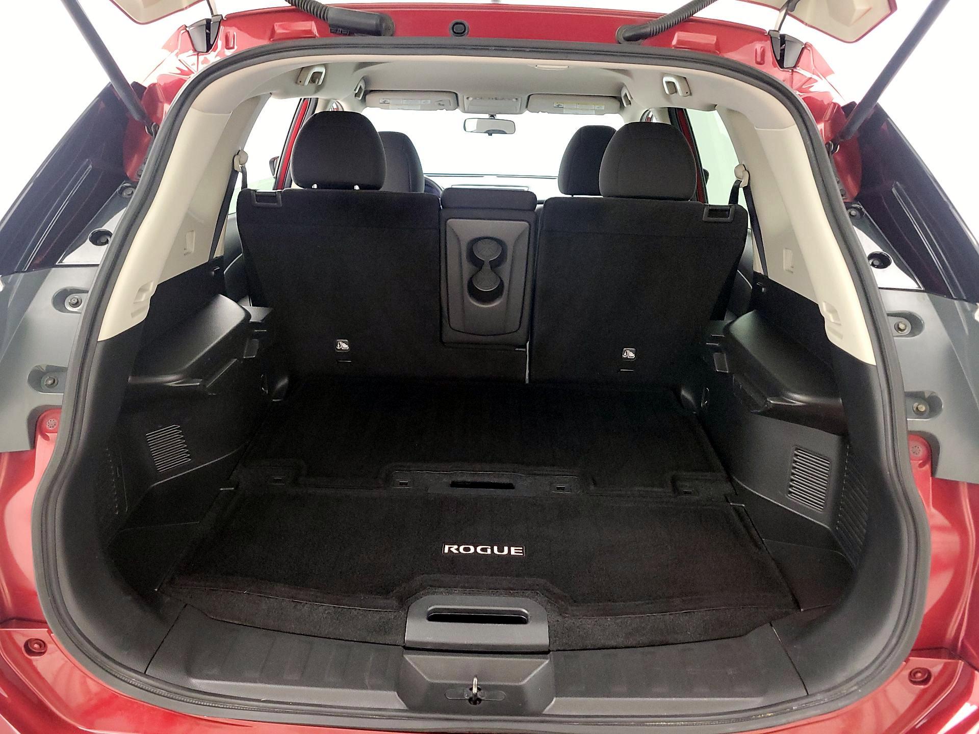 Thumbnail: 2016 Nissan Rogue - 20