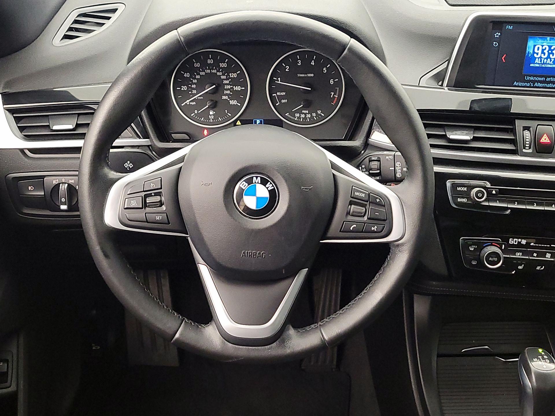 Thumbnail: 2018 BMW X1 - 10