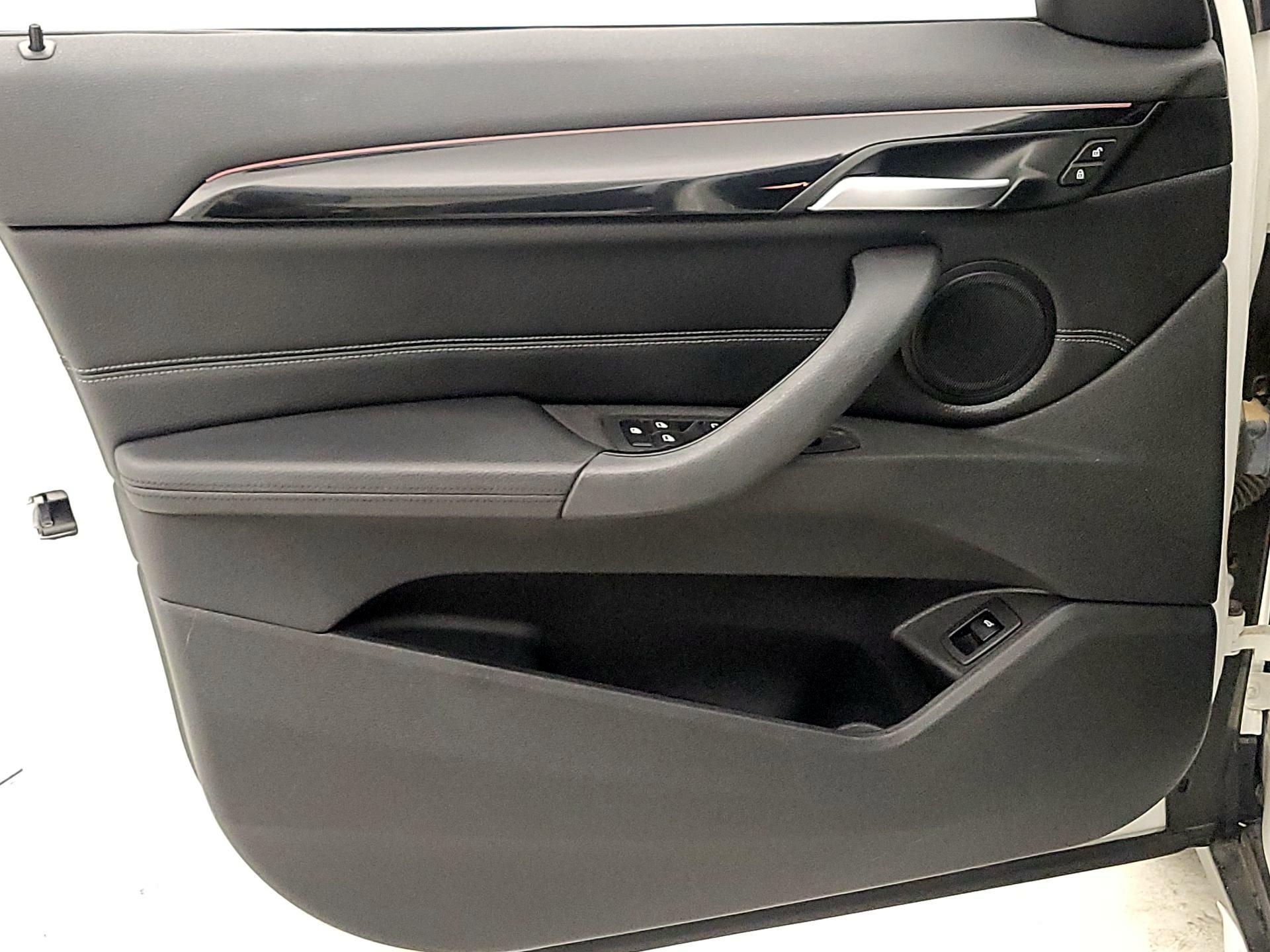 Thumbnail: 2018 BMW X1 - 12