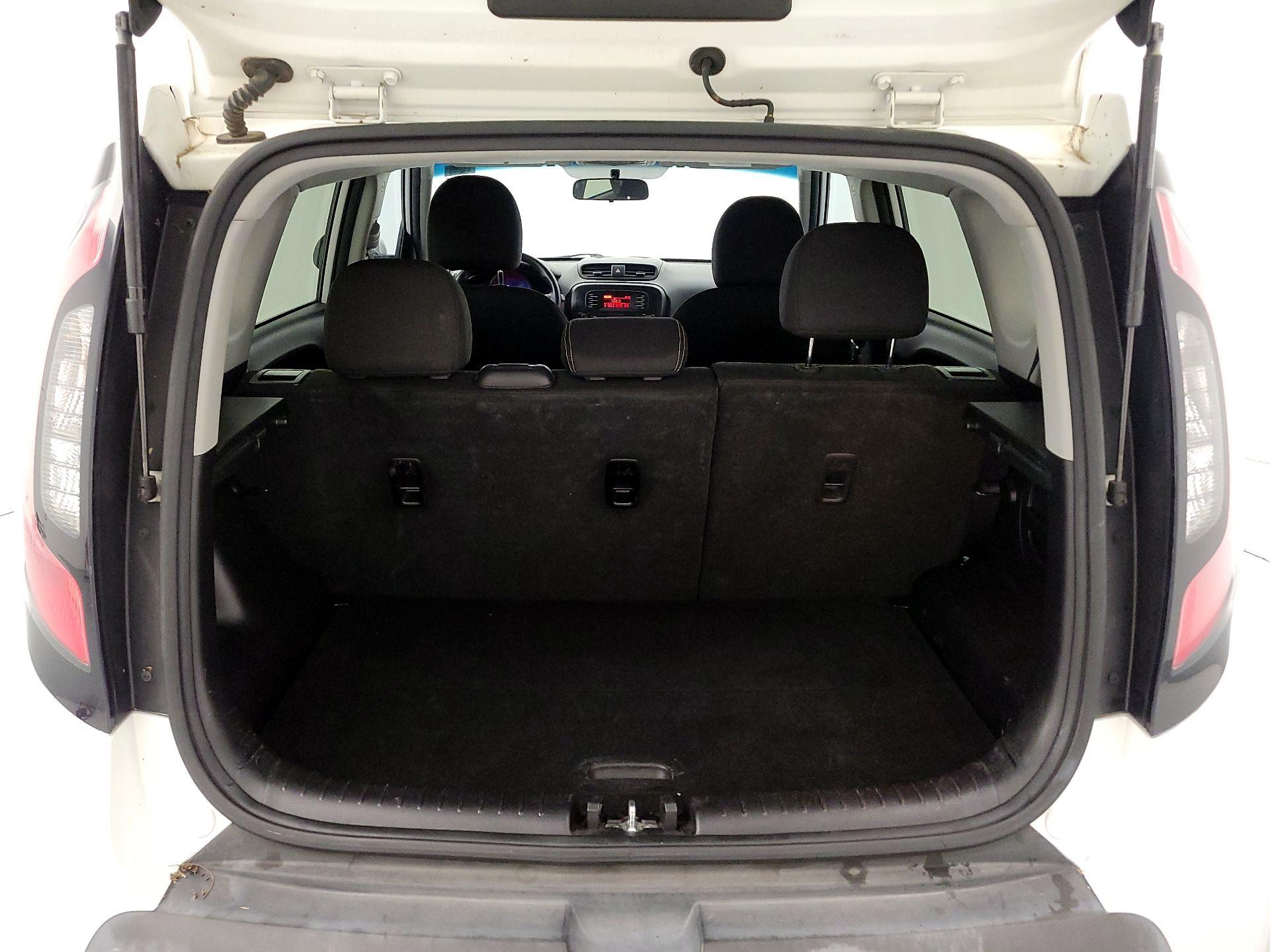 Thumbnail: 2015 Kia Soul - 19