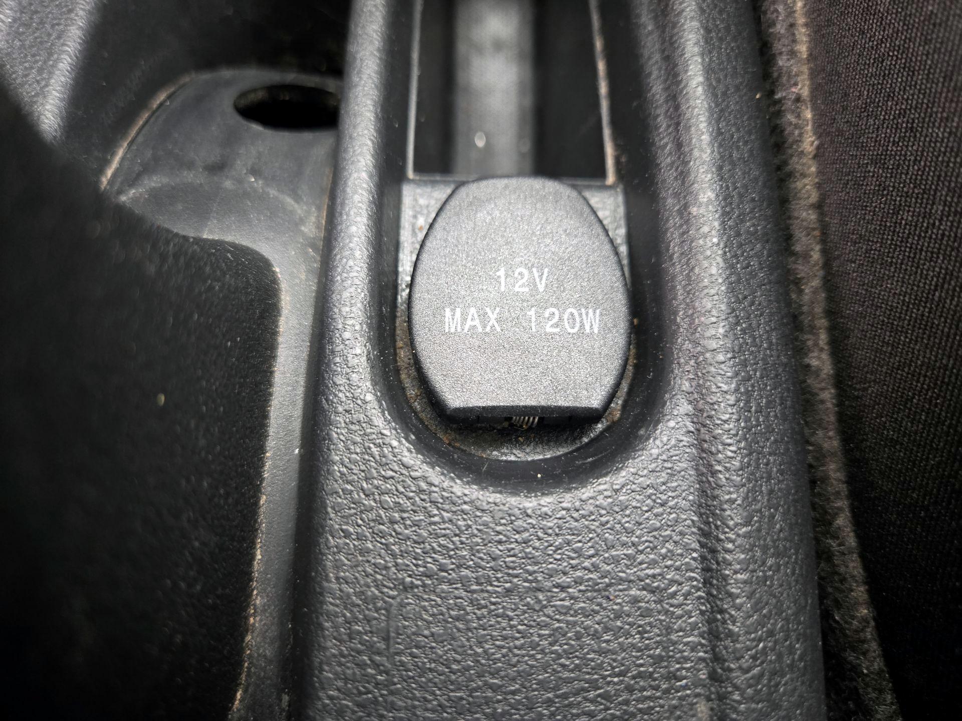 Thumbnail: 2016 Nissan Versa - 17