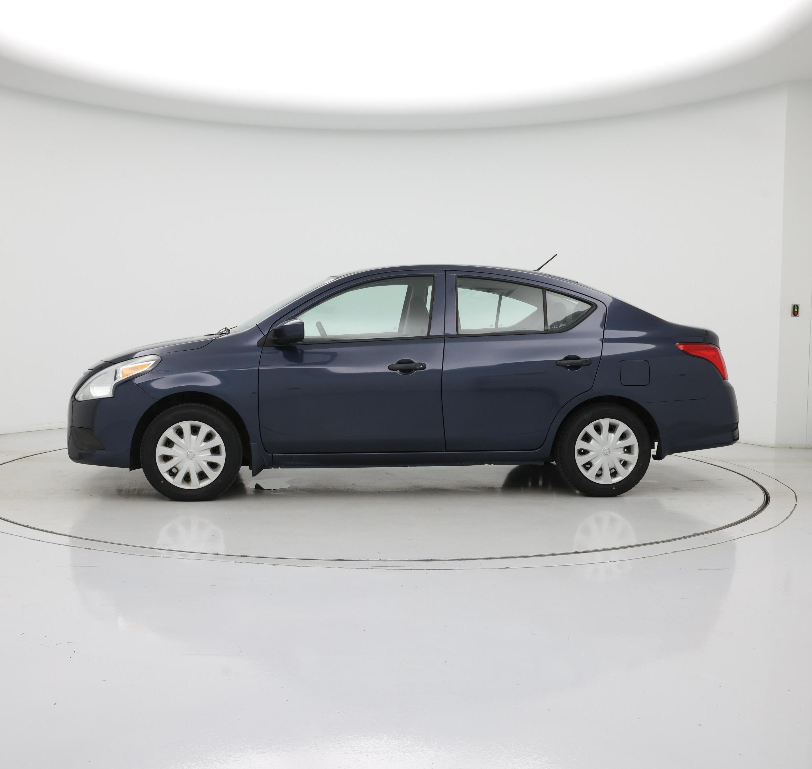 Thumbnail: 2016 Nissan Versa - 3