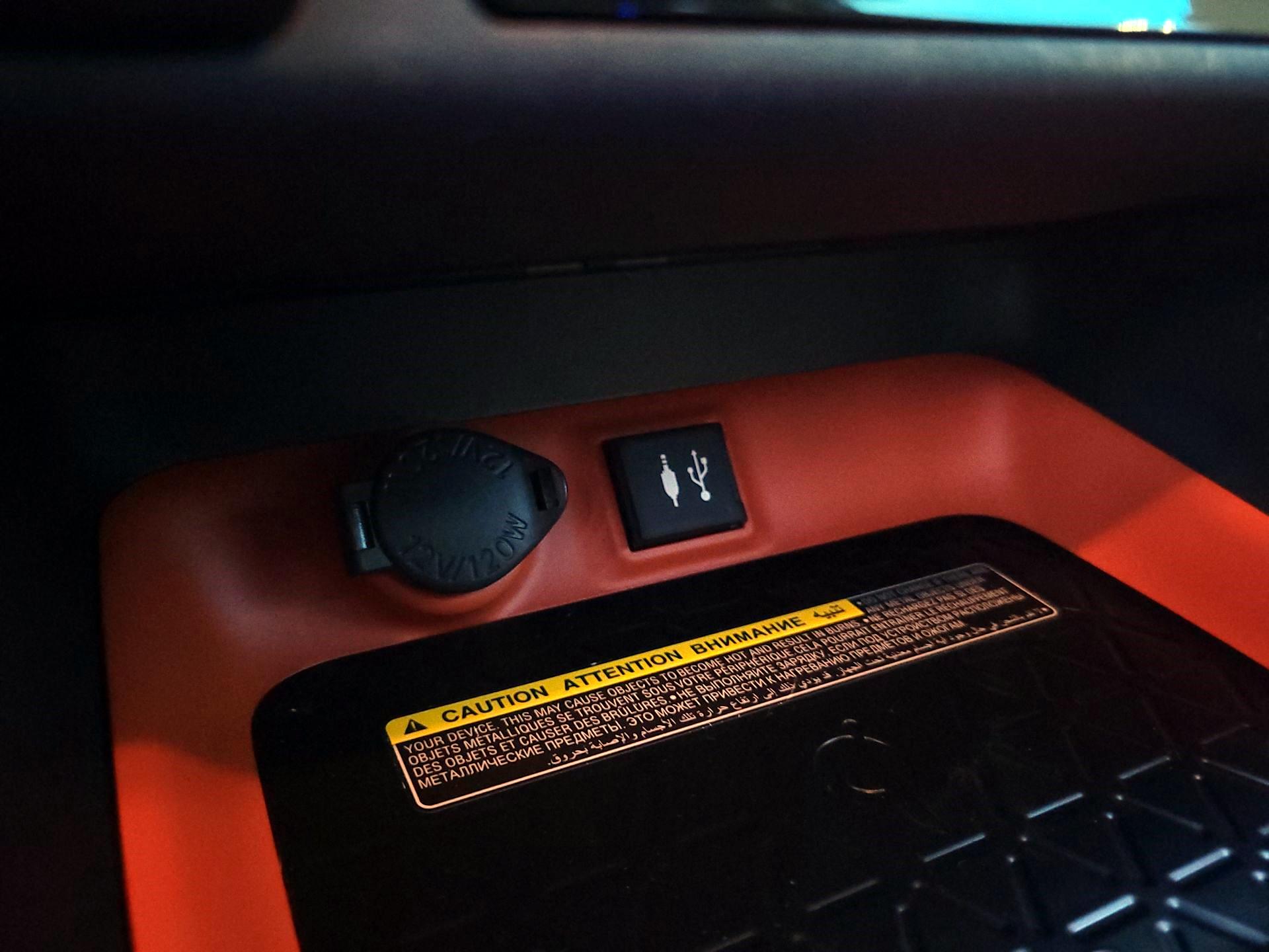 Thumbnail: 2019 Toyota RAV4 - 17