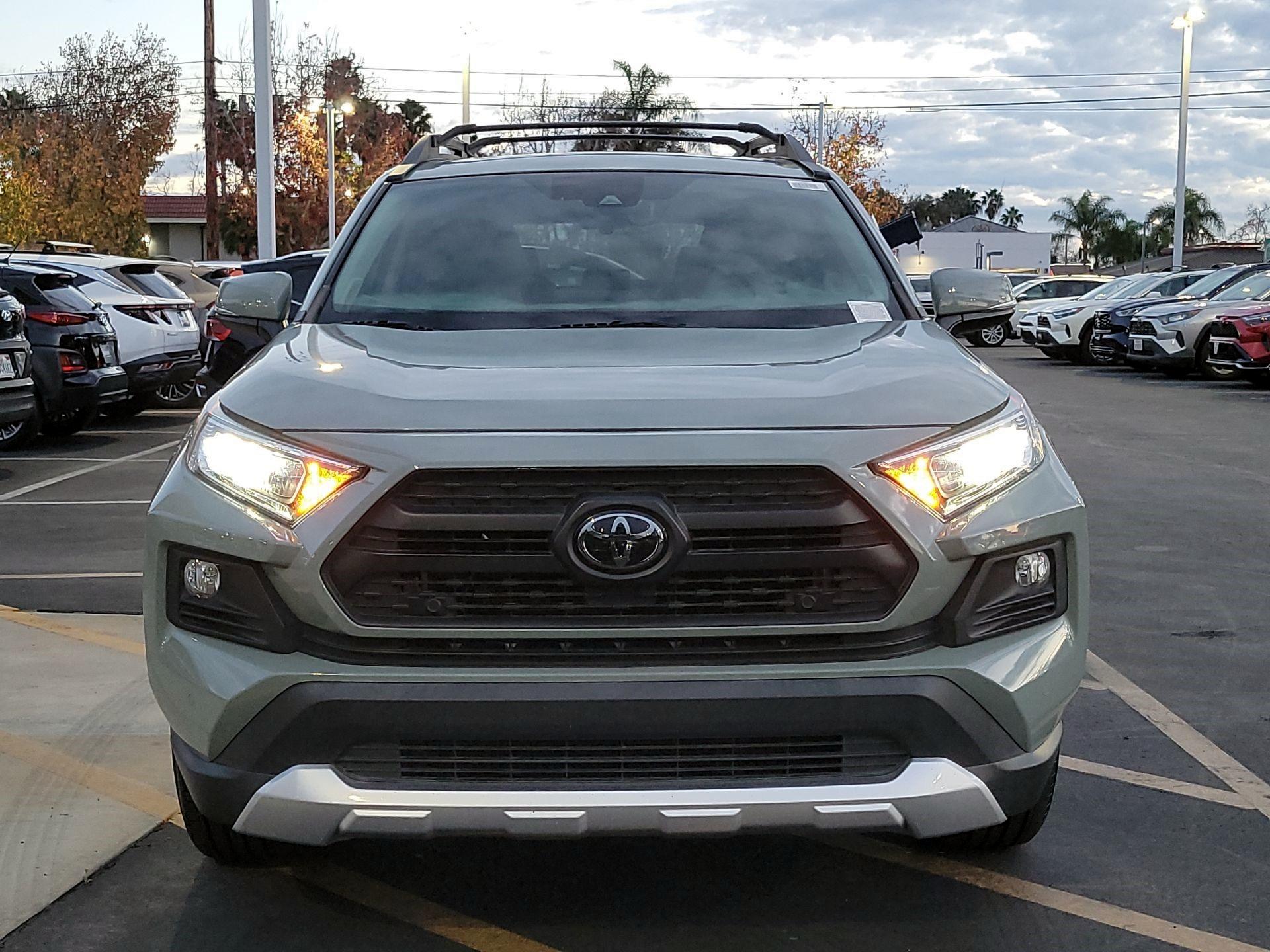 Thumbnail: 2019 Toyota RAV4 - 2