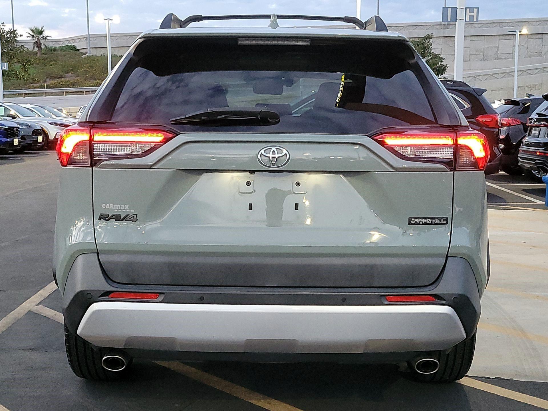 Thumbnail: 2019 Toyota RAV4 - 6
