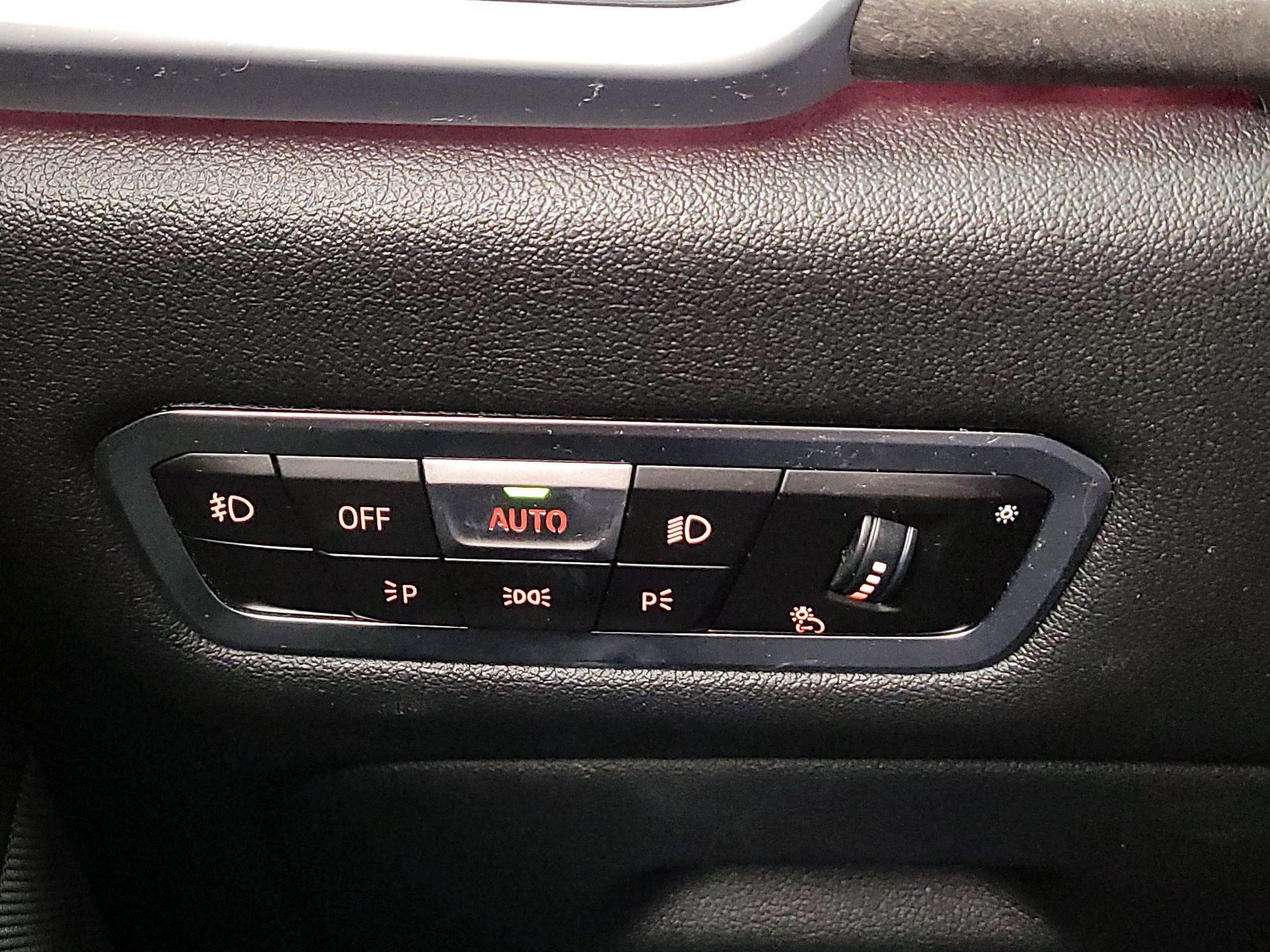 Thumbnail: 2020 BMW X5 - 13