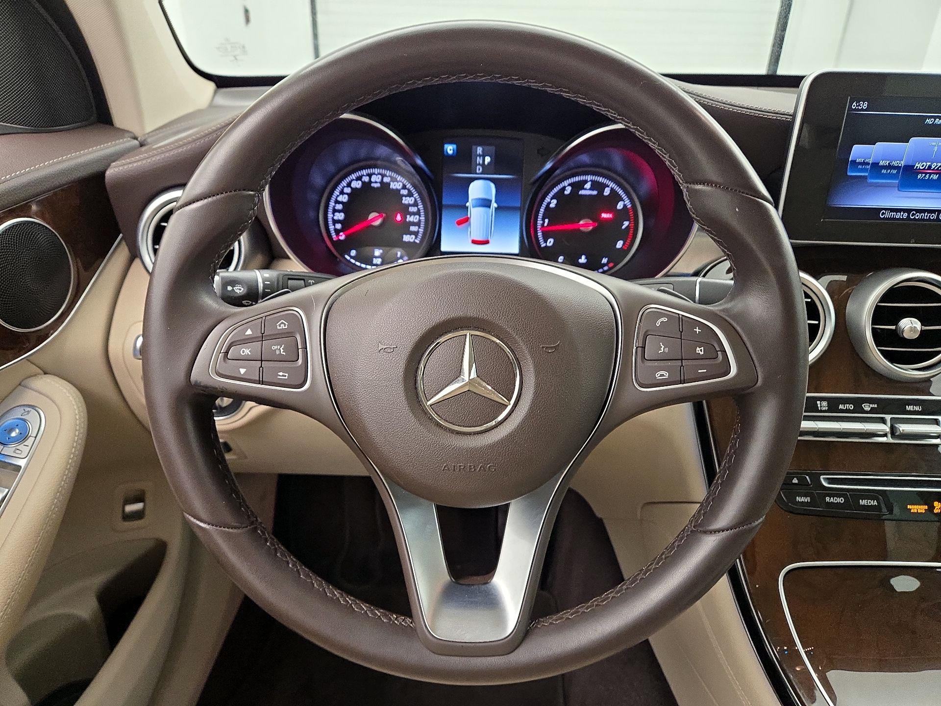 Thumbnail: 2018 Mercedes-Benz GLC - 10