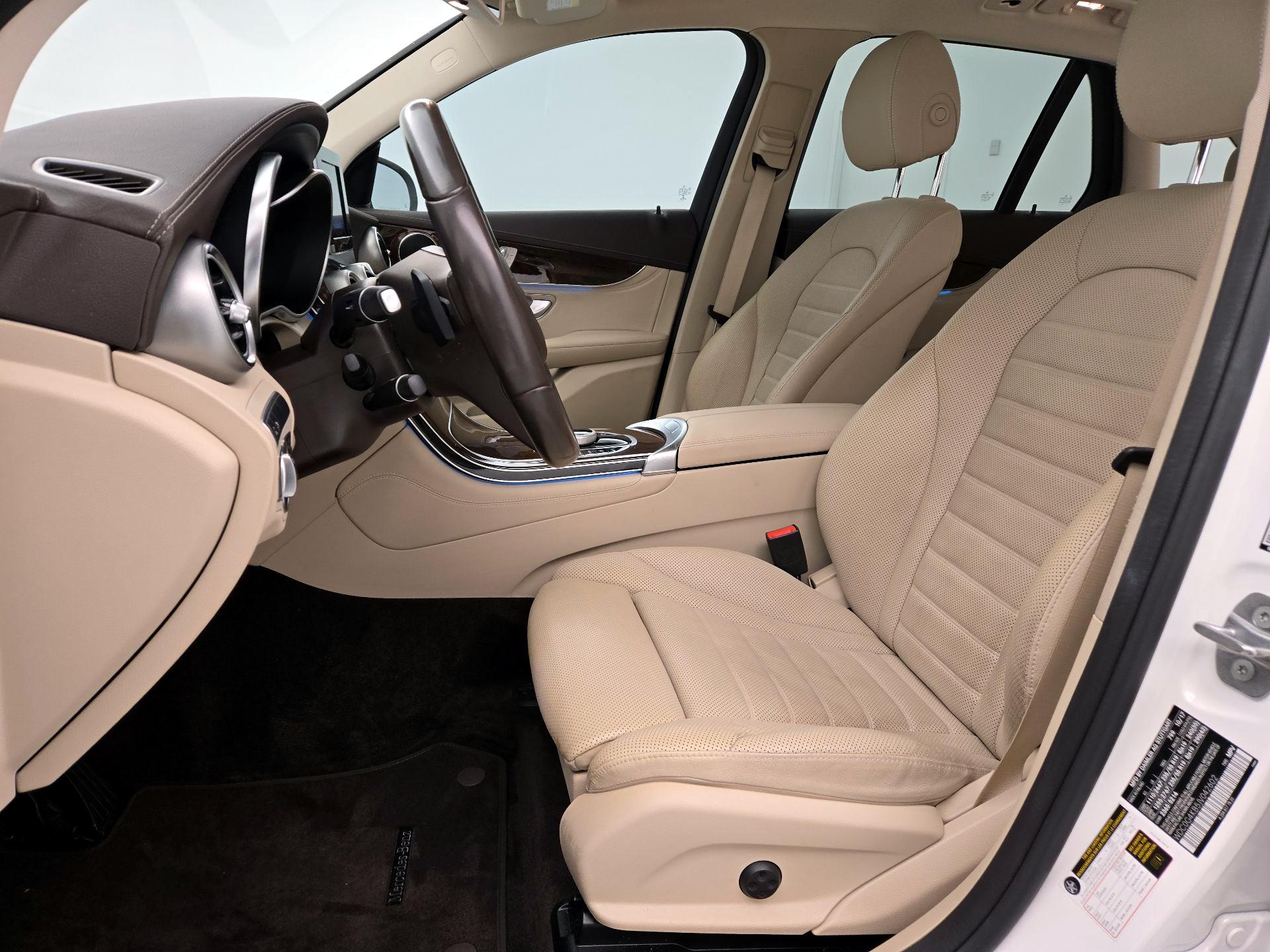 Thumbnail: 2018 Mercedes-Benz GLC - 11