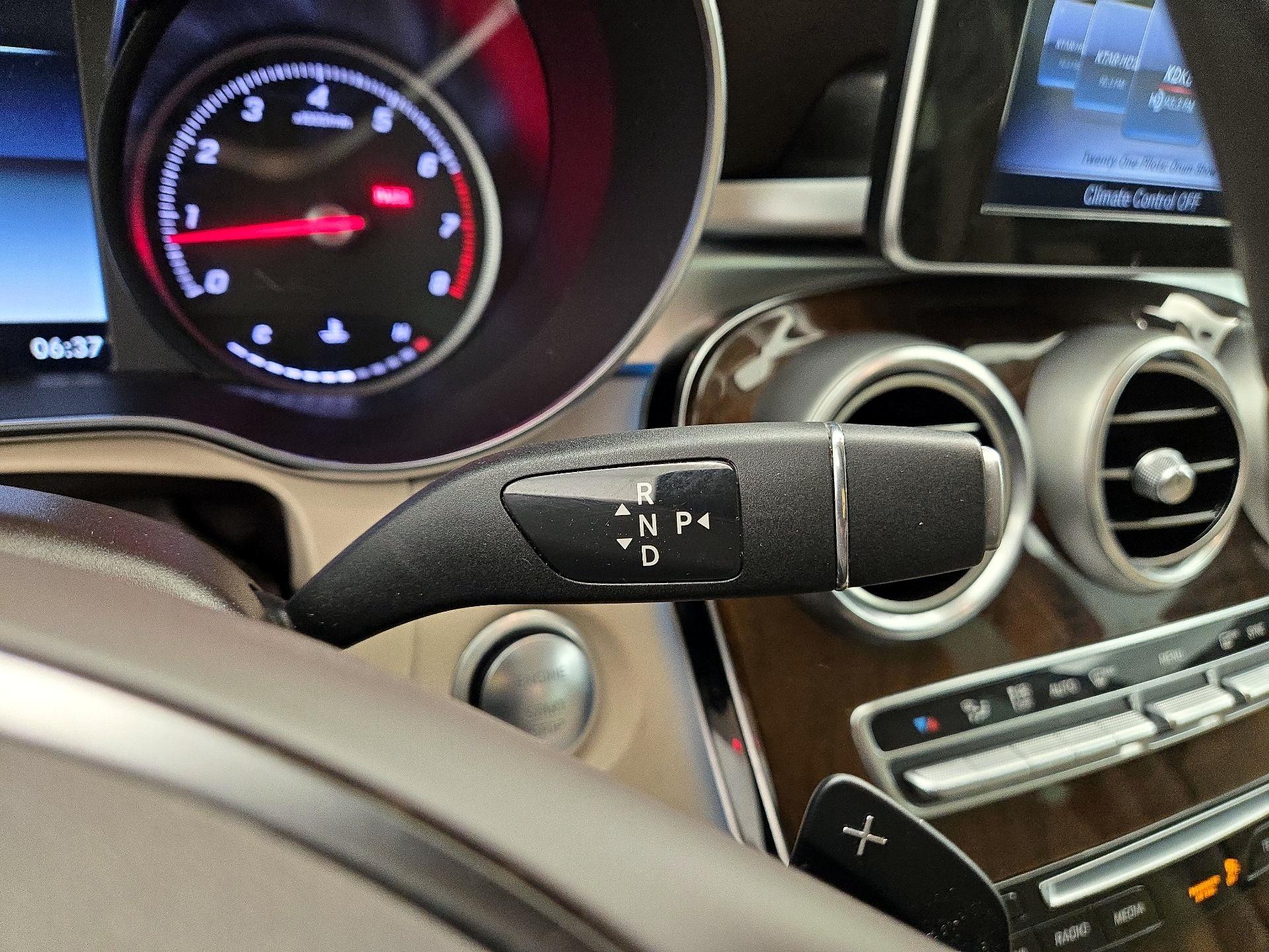 Thumbnail: 2018 Mercedes-Benz GLC - 17