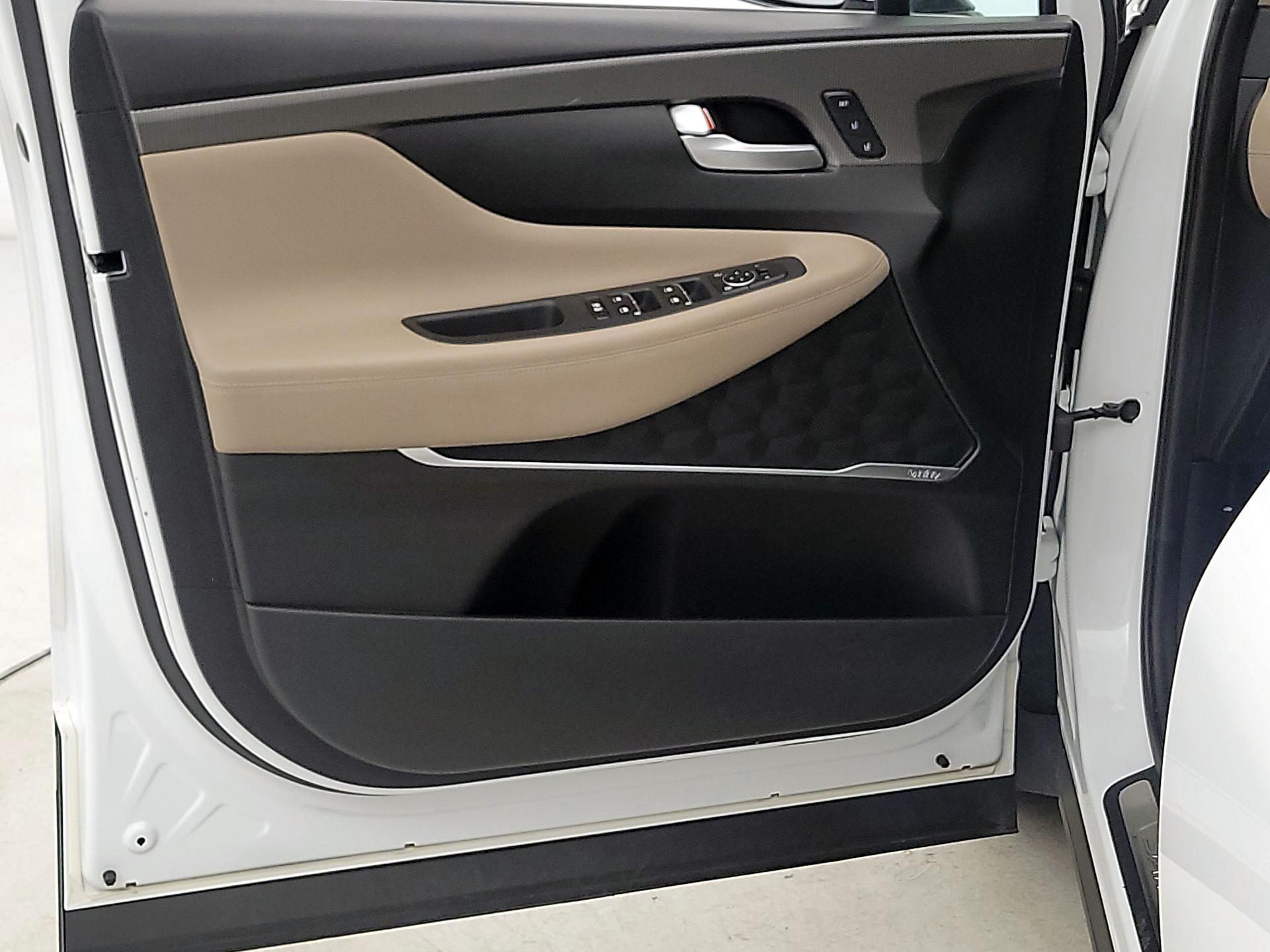 Thumbnail: 2020 Hyundai Santa Fe - 12