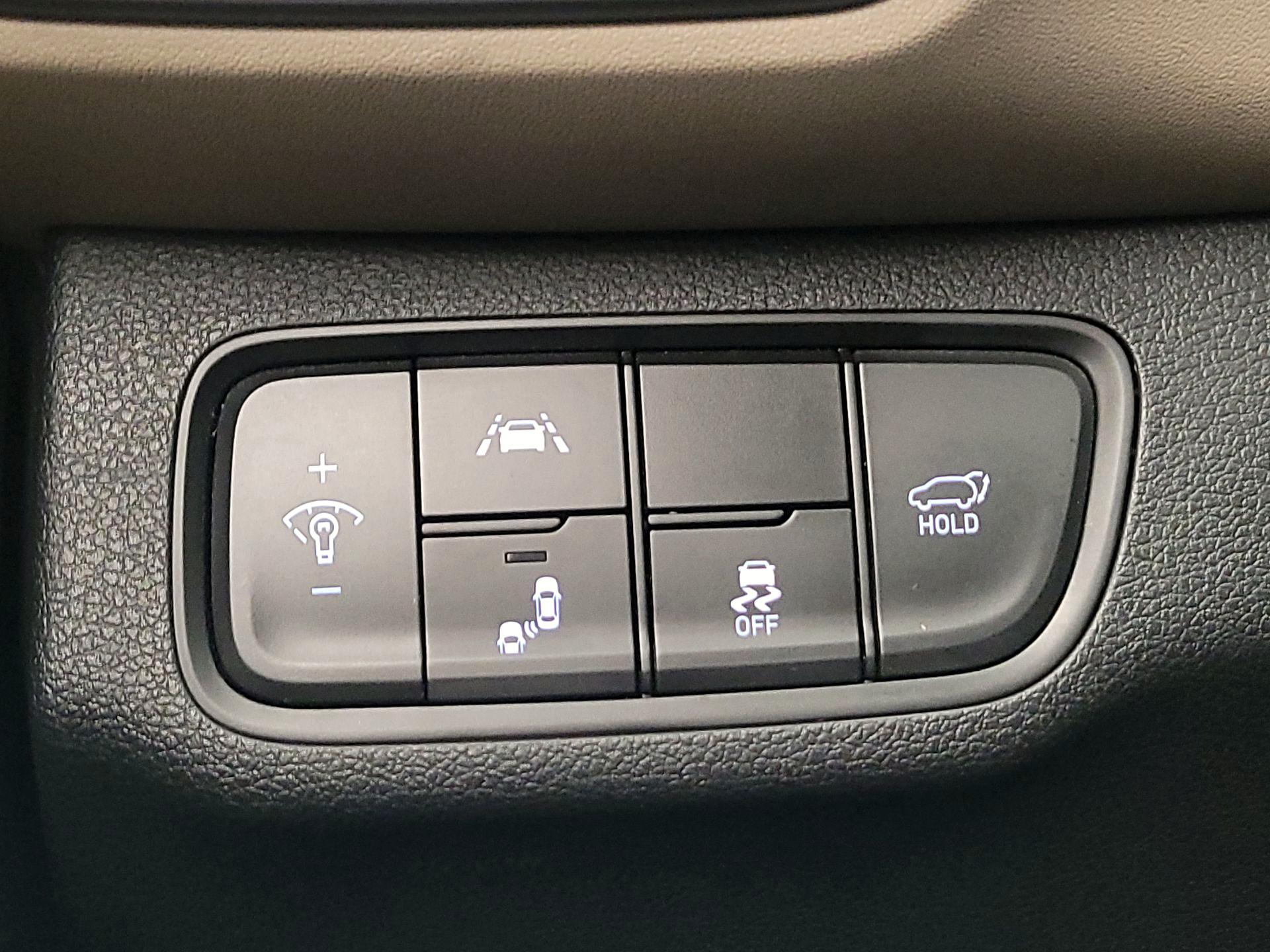 Thumbnail: 2020 Hyundai Santa Fe - 13