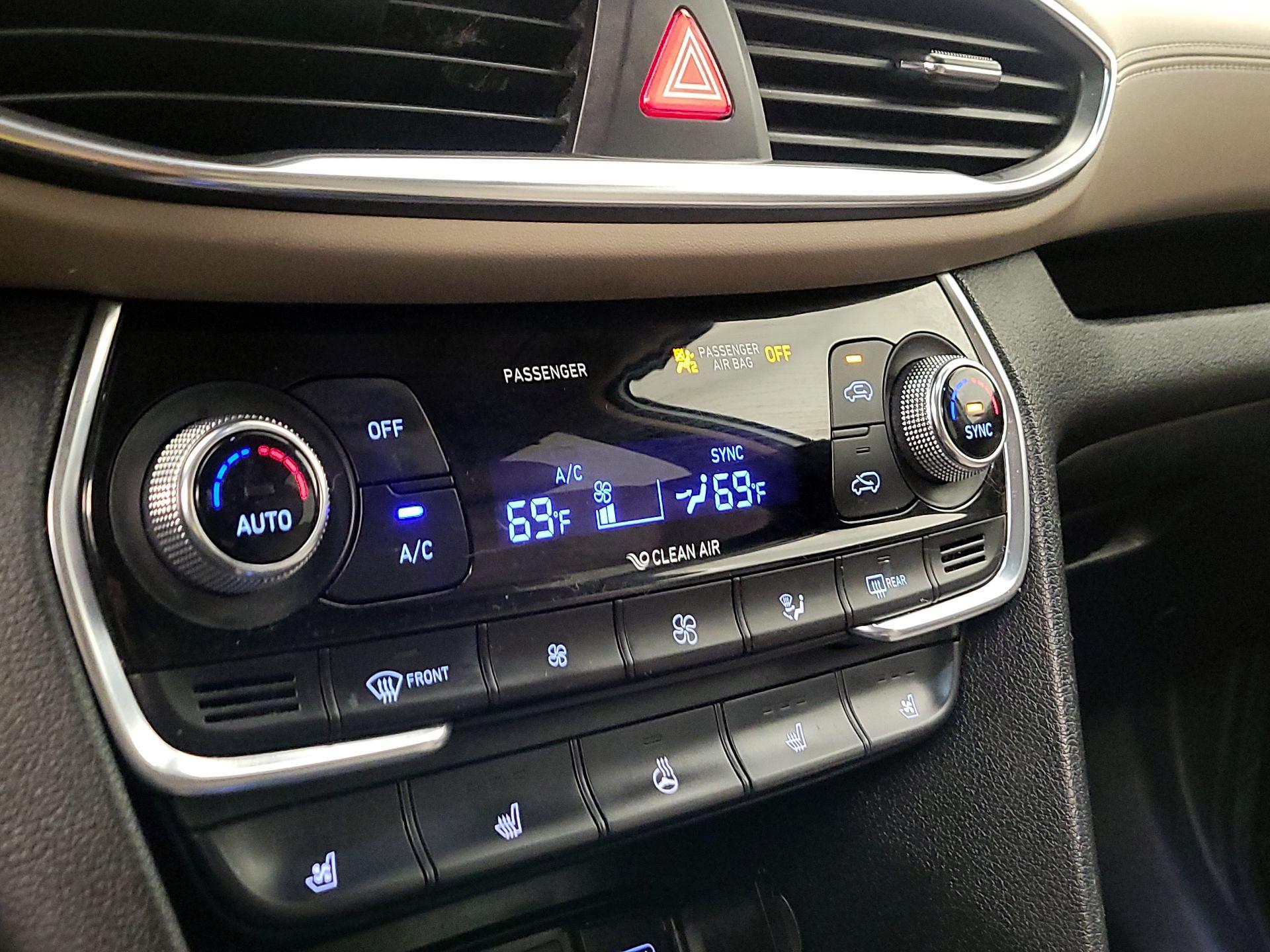 Thumbnail: 2020 Hyundai Santa Fe - 17