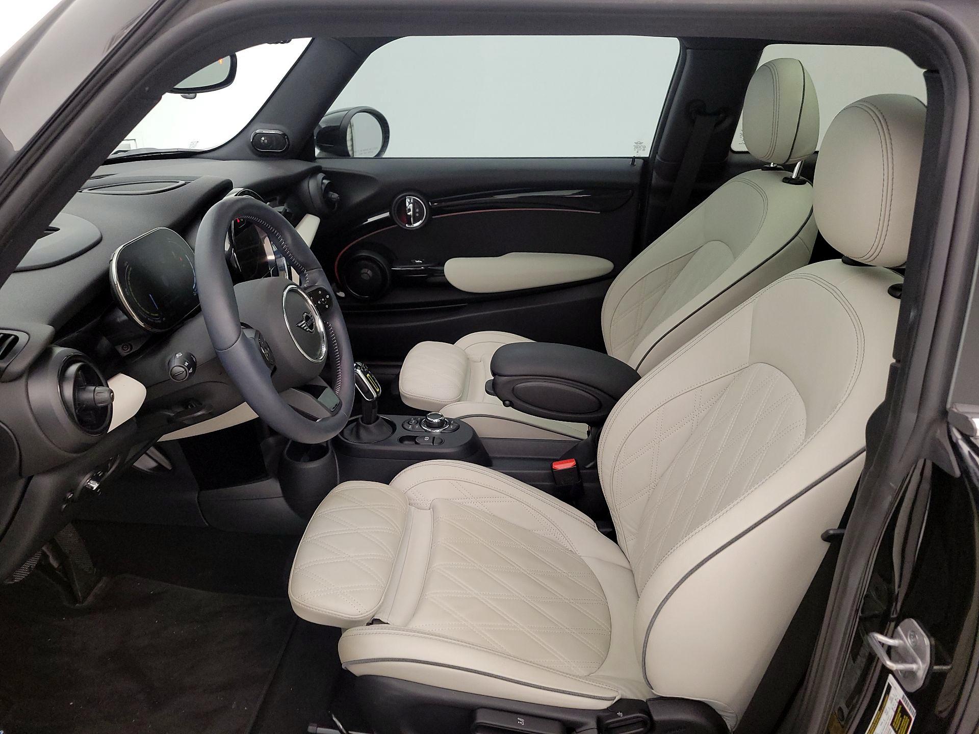 Thumbnail: 2024 MINI Cooper Hardtop - 11