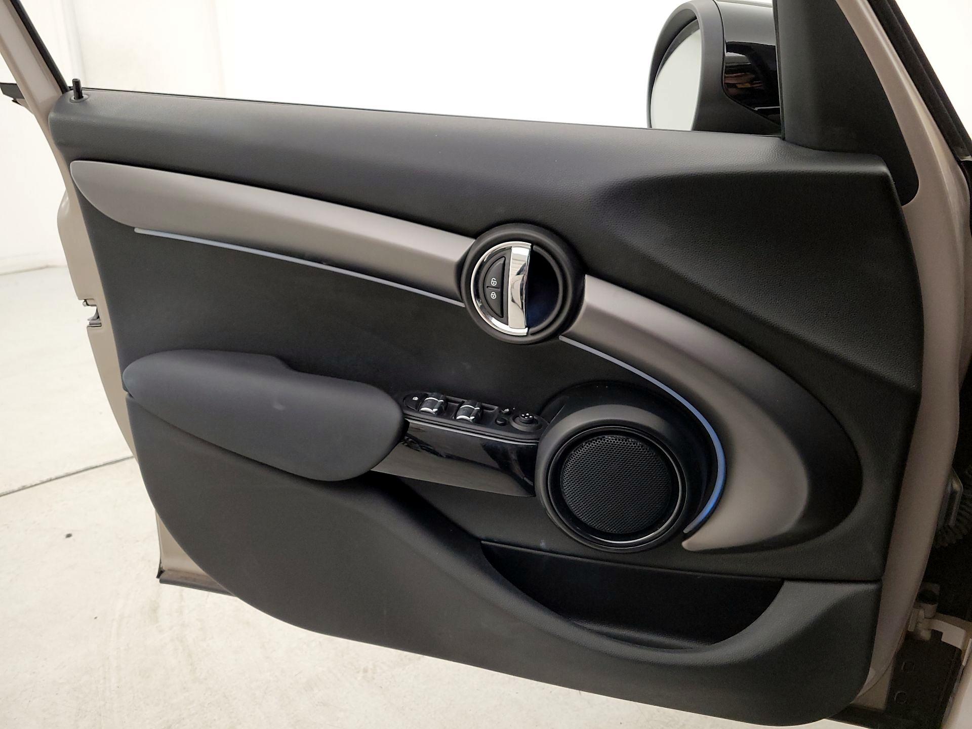 Thumbnail: 2023 MINI Cooper Hardtop - 12