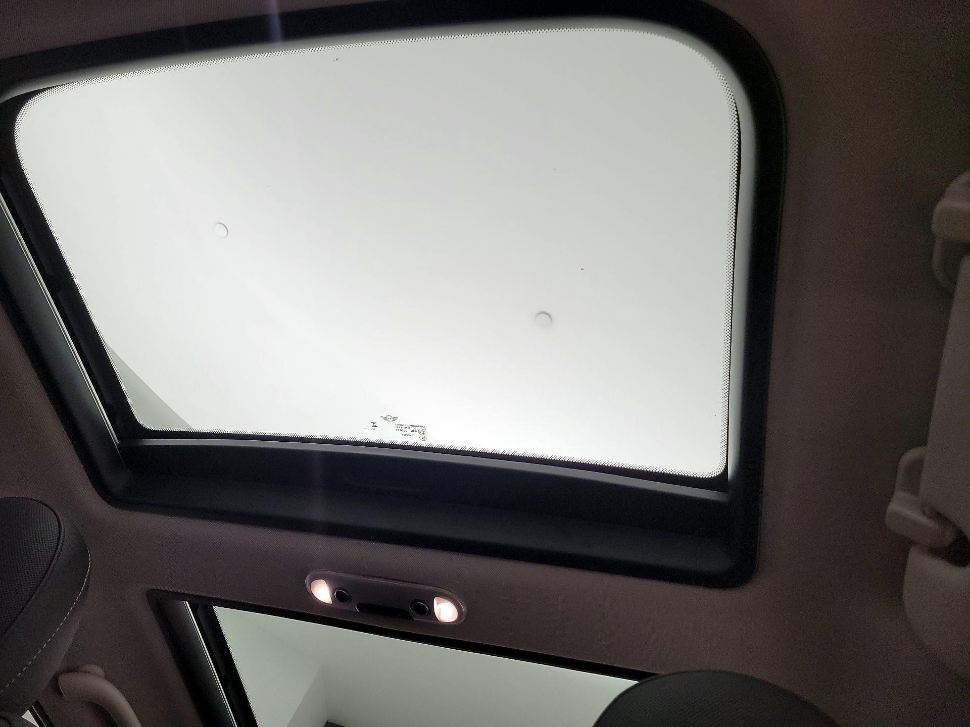 Thumbnail: 2023 MINI Cooper Hardtop - 20