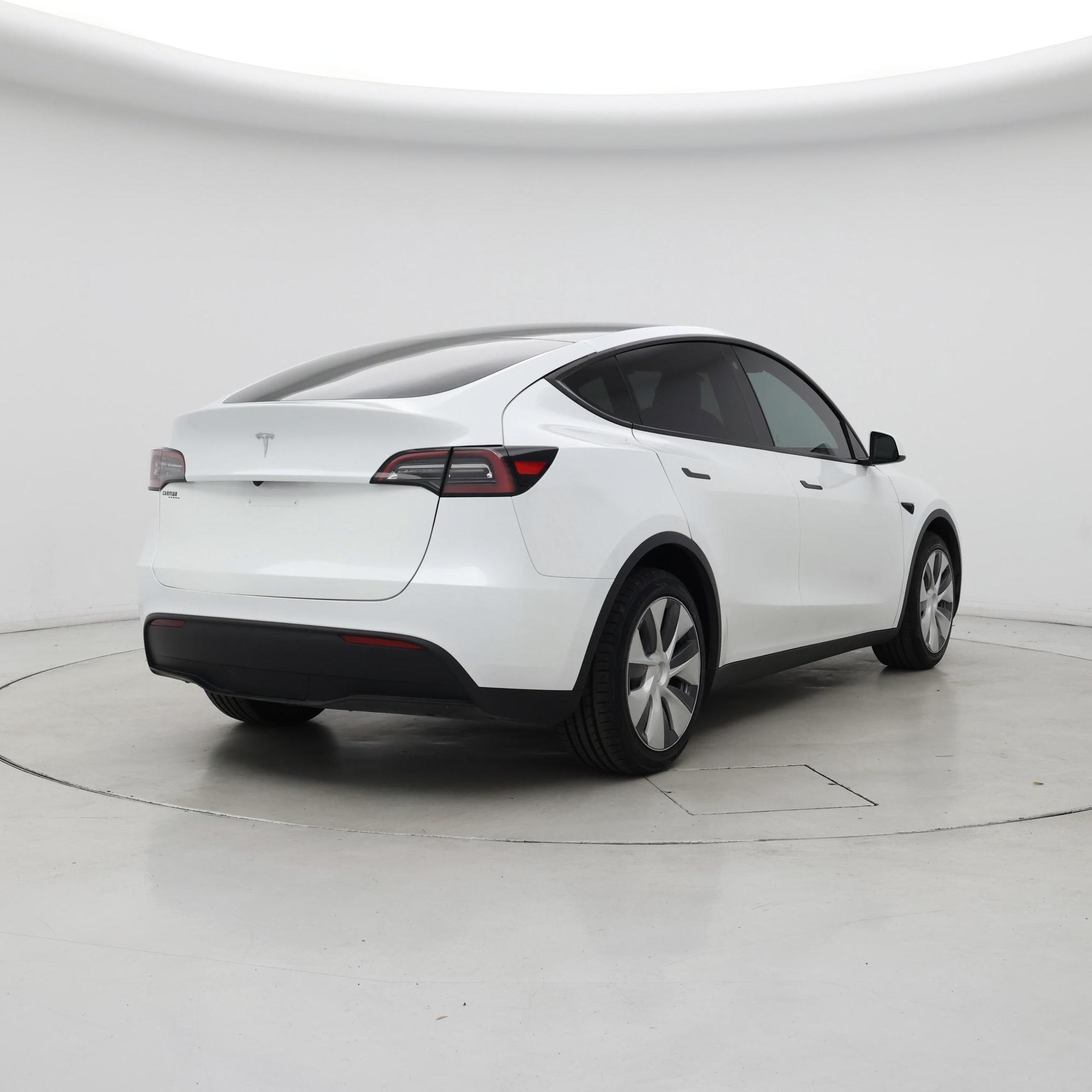 Thumbnail: 2023 Tesla Model Y - 8