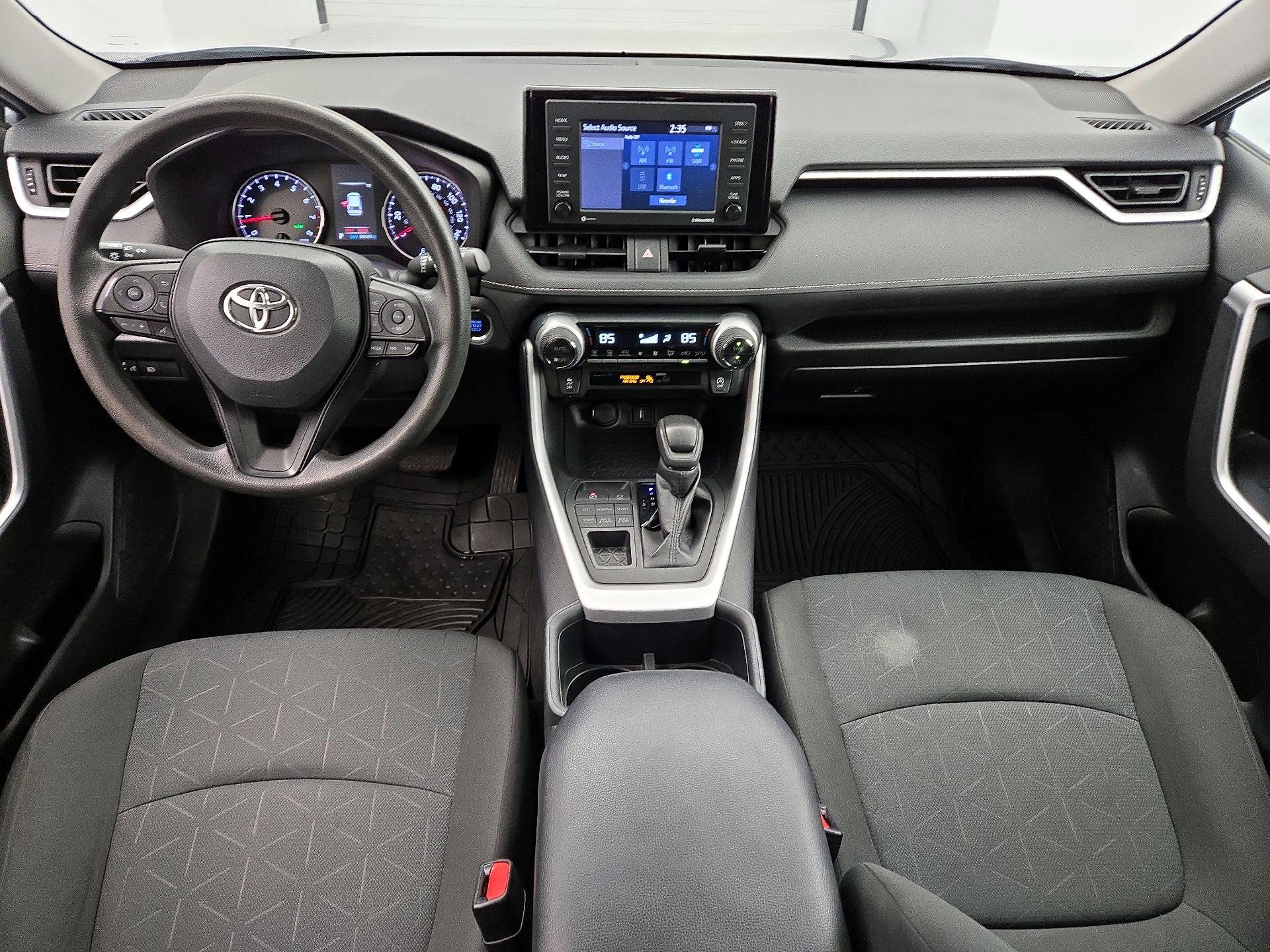 Thumbnail: 2022 Toyota RAV4 - 9