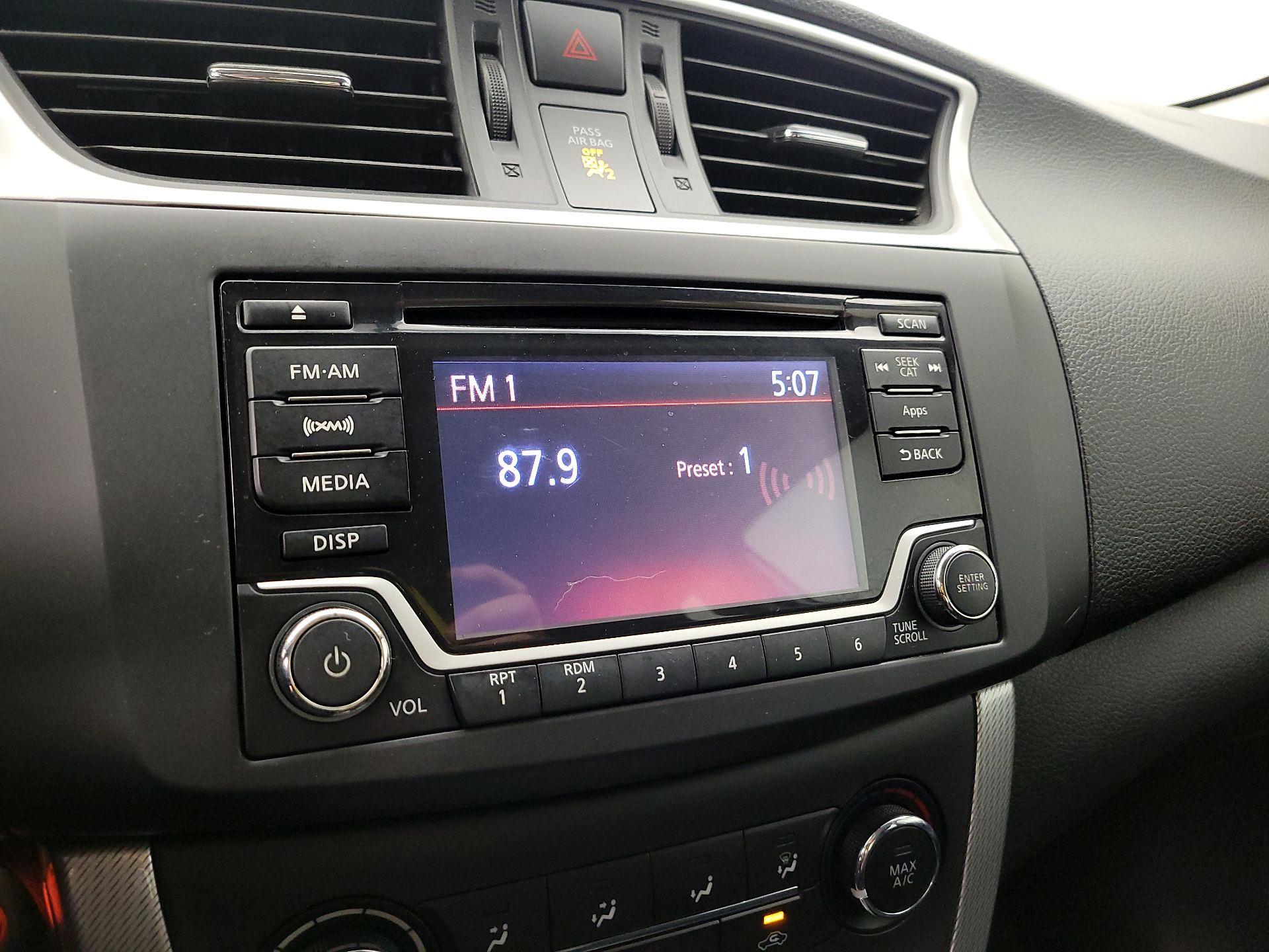 Thumbnail: 2015 Nissan Sentra - 15