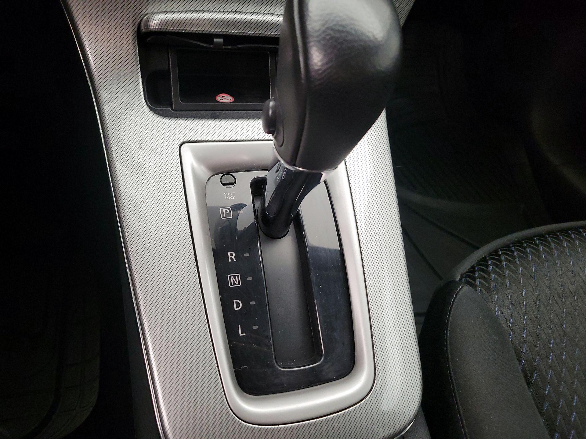 Thumbnail: 2015 Nissan Sentra - 17