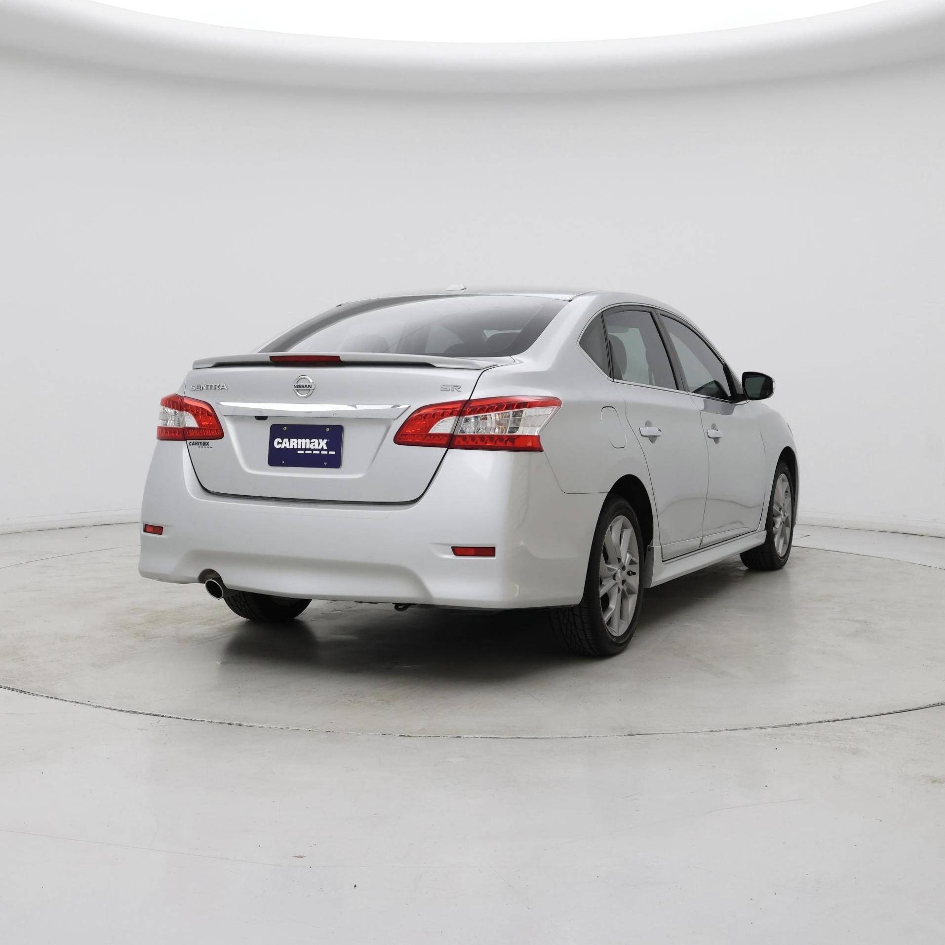 Thumbnail: 2015 Nissan Sentra - 8