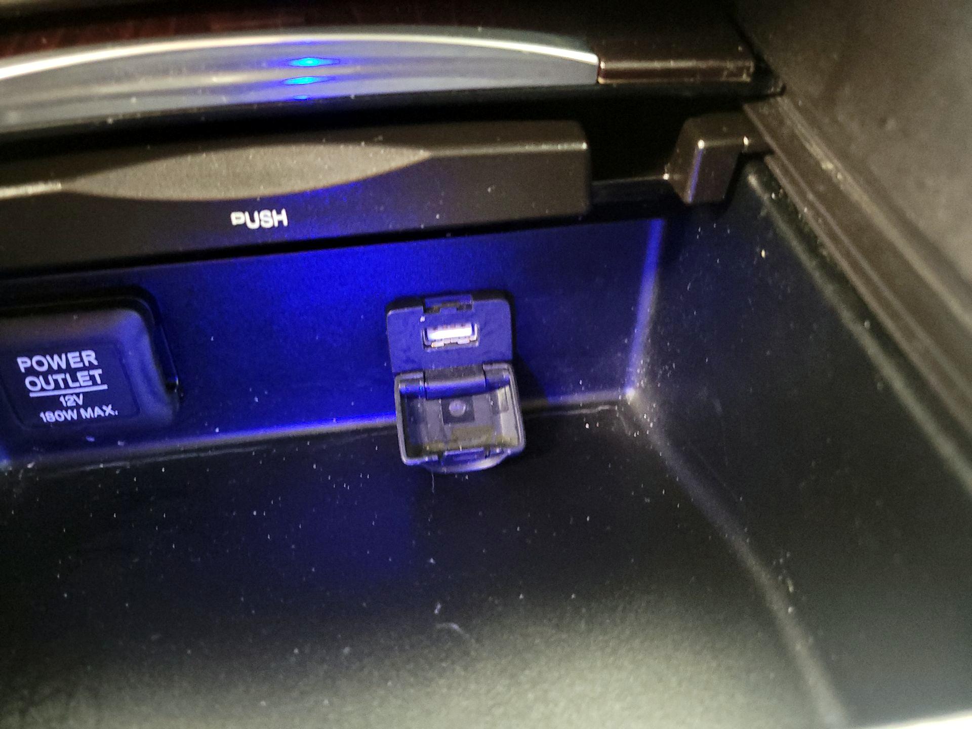 Thumbnail: 2017 Acura TLX - 18