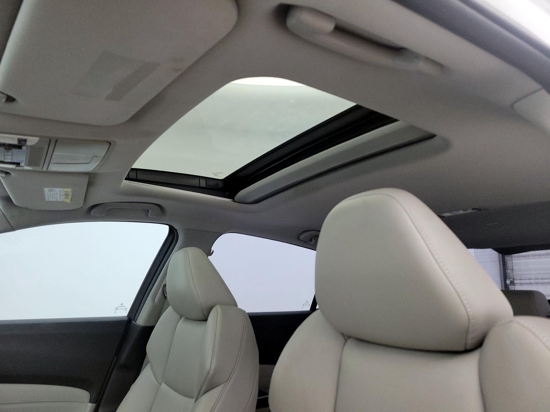 Thumbnail: 2017 Acura TLX - 19