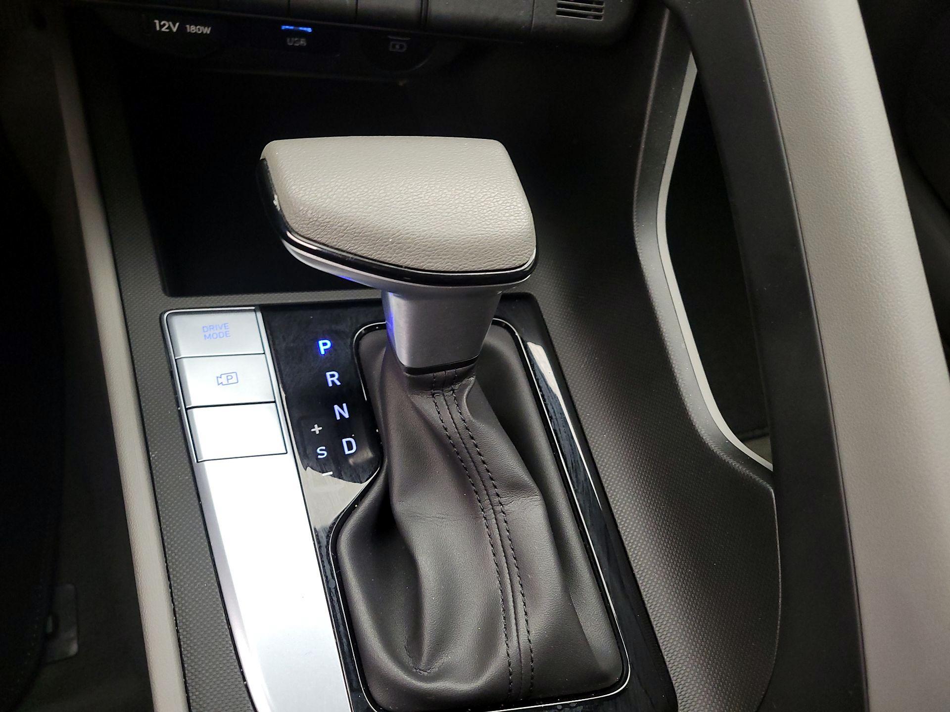 Thumbnail: 2024 Hyundai Elantra - 18