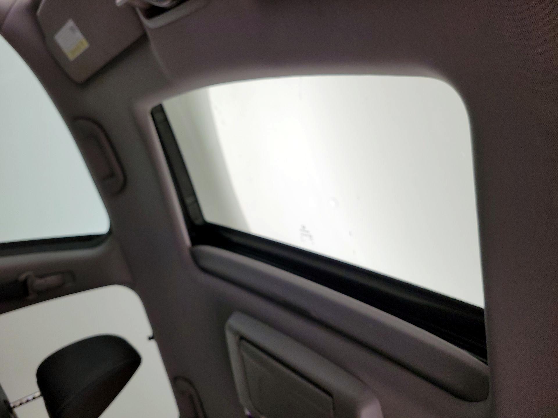 Thumbnail: 2019 Honda Pilot - 20