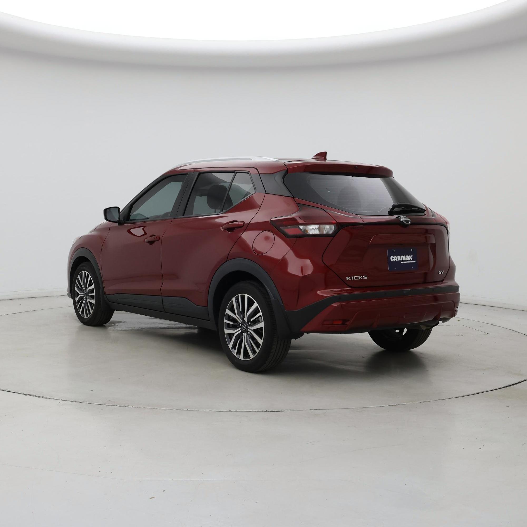 Thumbnail: 2023 Nissan Kicks - 2