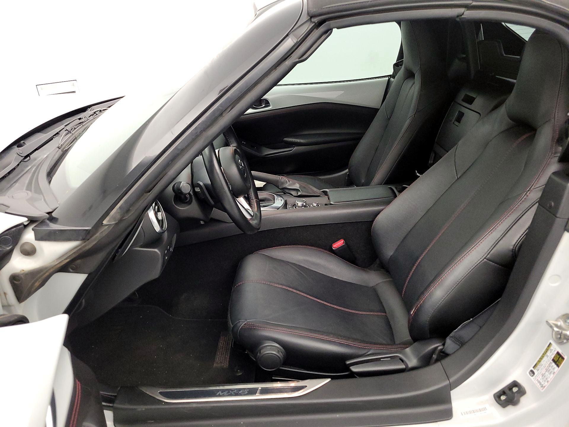 Thumbnail: 2016 Mazda MX-5 Miata - 11