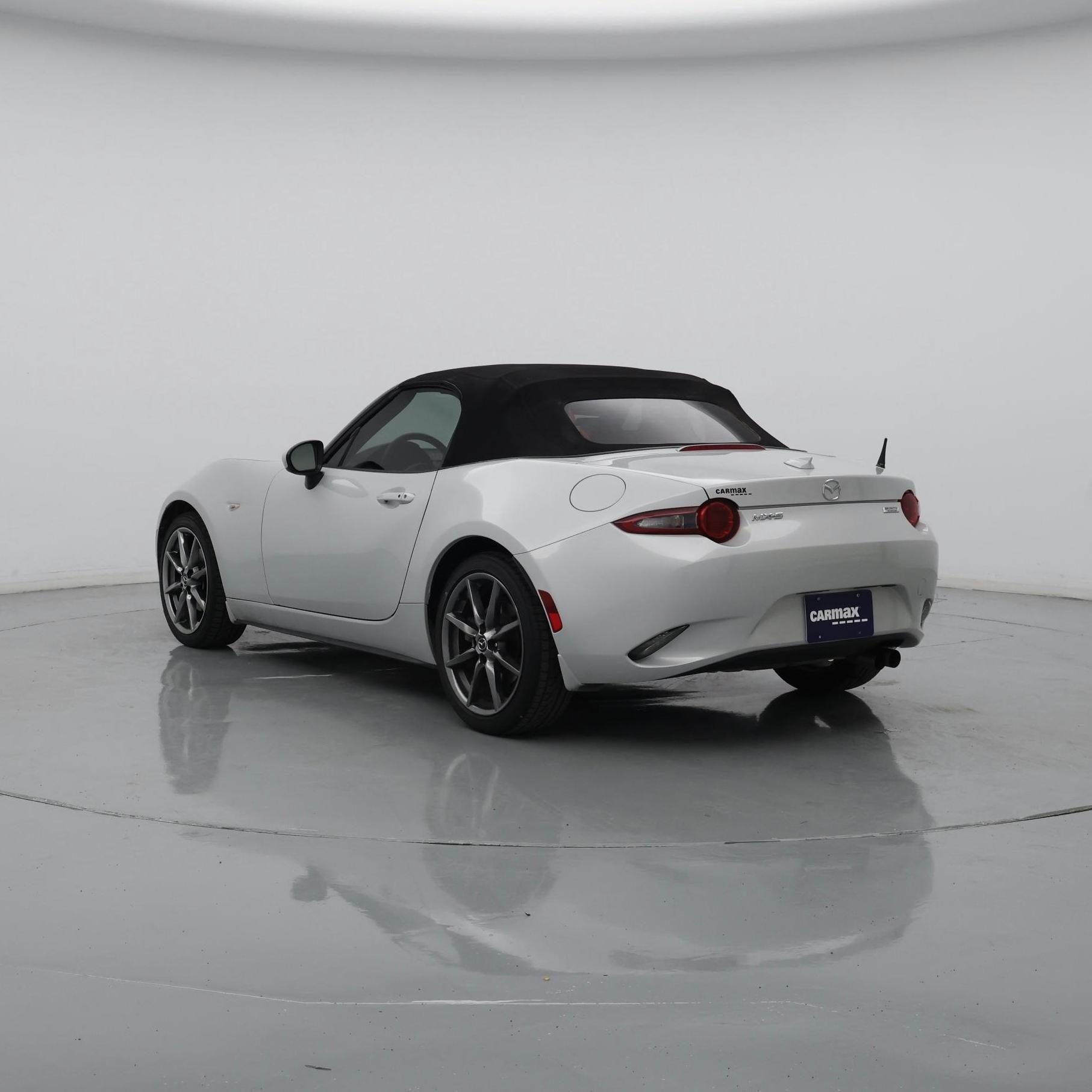 Thumbnail: 2016 Mazda MX-5 Miata - 2
