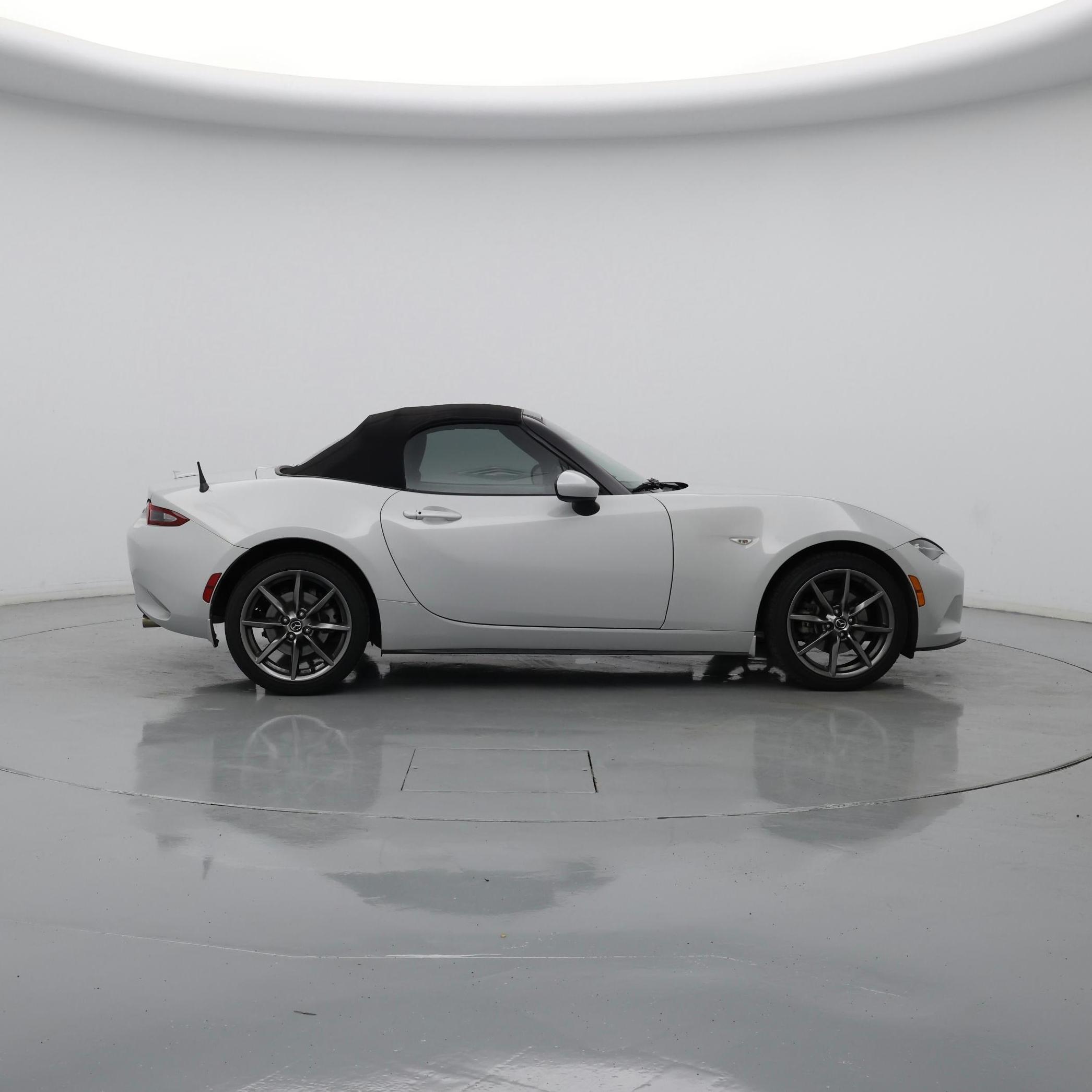 Thumbnail: 2016 Mazda MX-5 Miata - 7