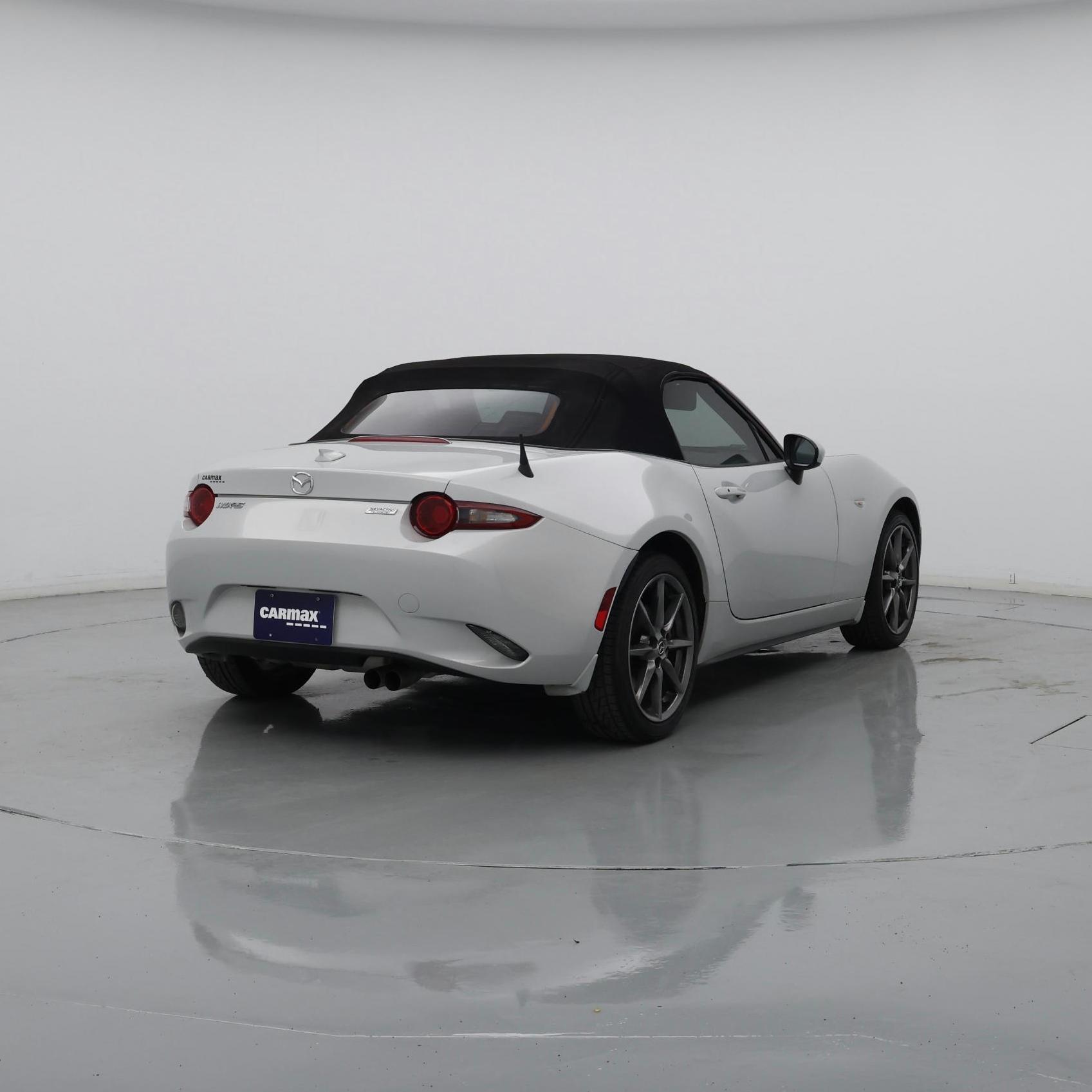 Thumbnail: 2016 Mazda MX-5 Miata - 8