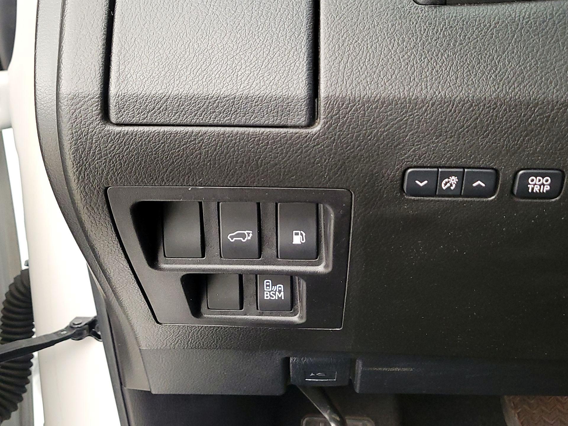 Thumbnail: 2015 Lexus RX - 13