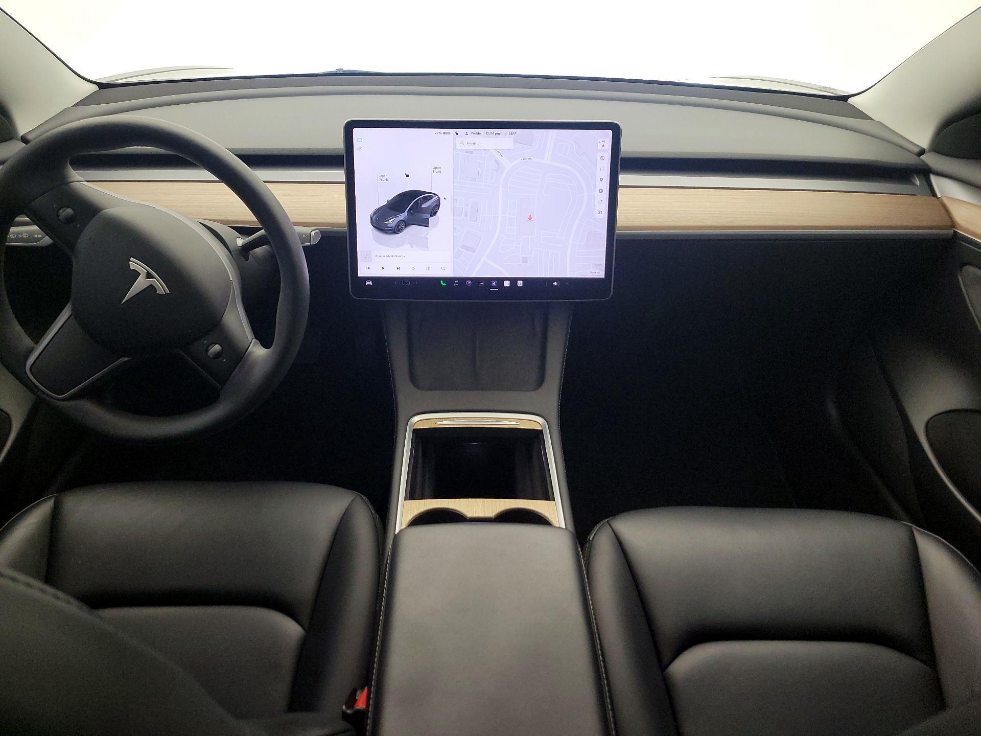 Thumbnail: 2023 Tesla Model 3 - 9