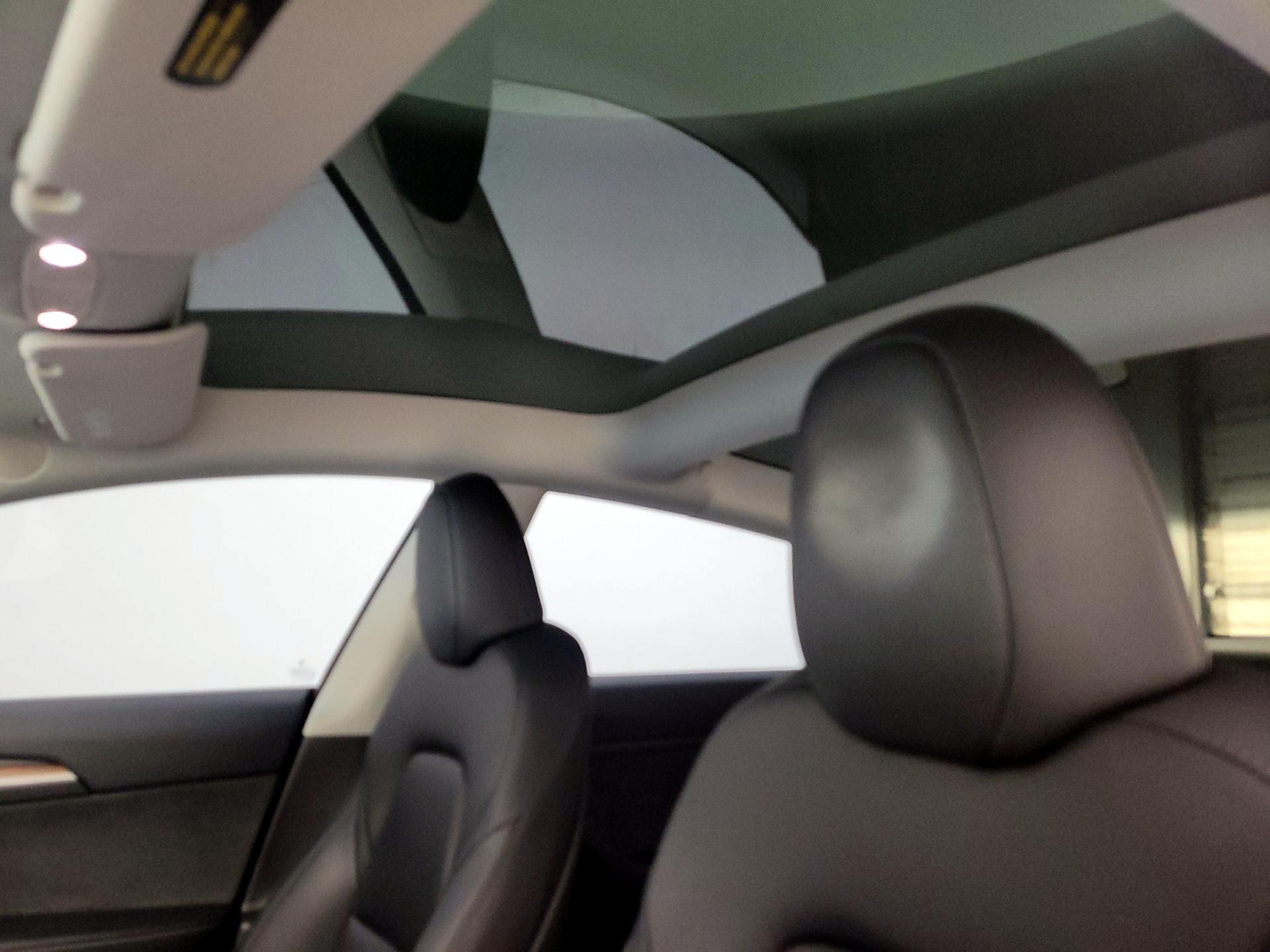 Thumbnail: 2023 Tesla Model 3 - 18