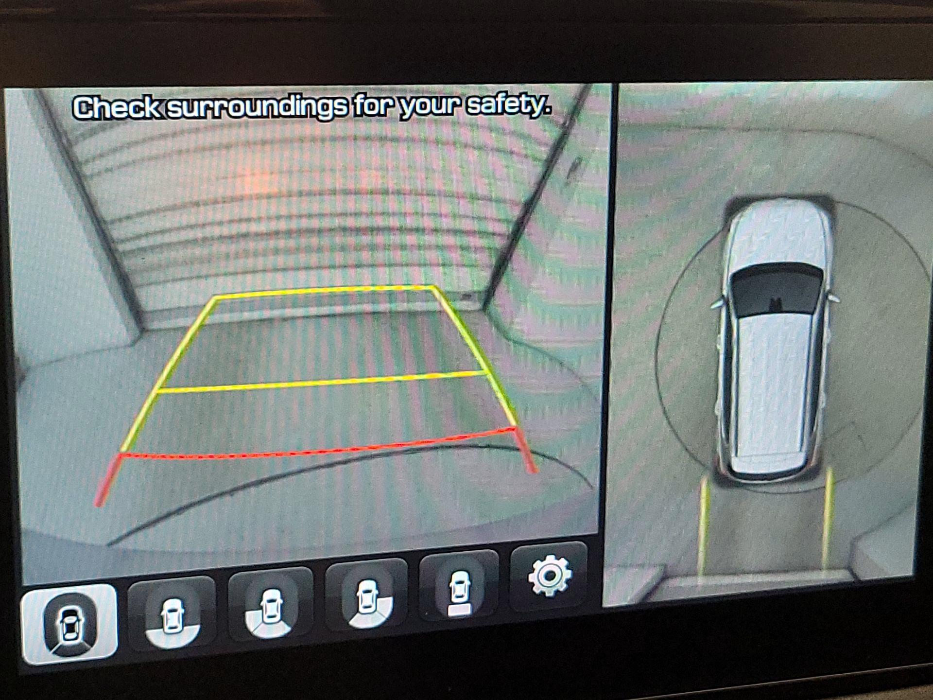 Thumbnail: 2019 Hyundai Santa Fe - 15