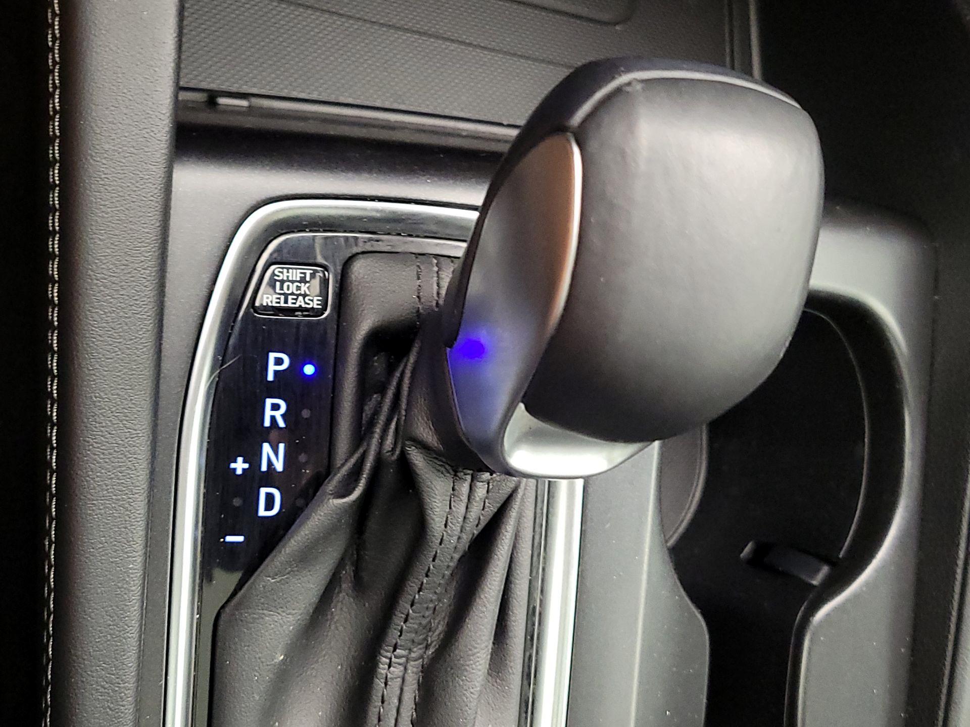 Thumbnail: 2019 Hyundai Santa Fe - 18