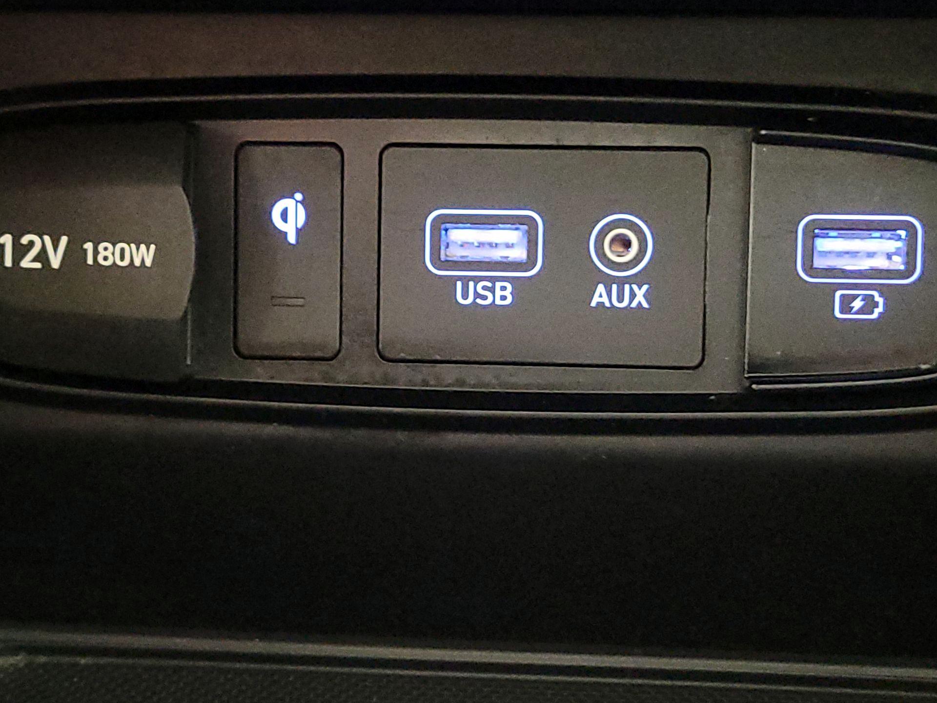 Thumbnail: 2019 Hyundai Santa Fe - 19